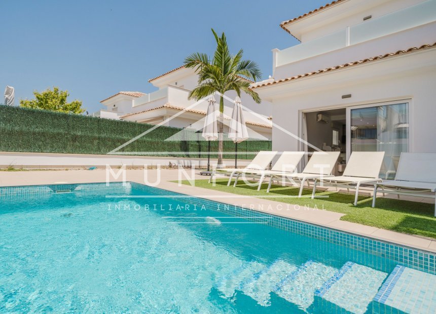 Lange Termijn Verhuur - Villa's -
San Pedro del Pinatar - Lo Pag&aacute;n