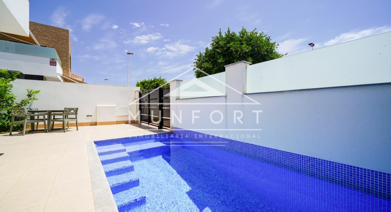 Lange Termijn Verhuur - Villa's -
San Pedro del Pinatar