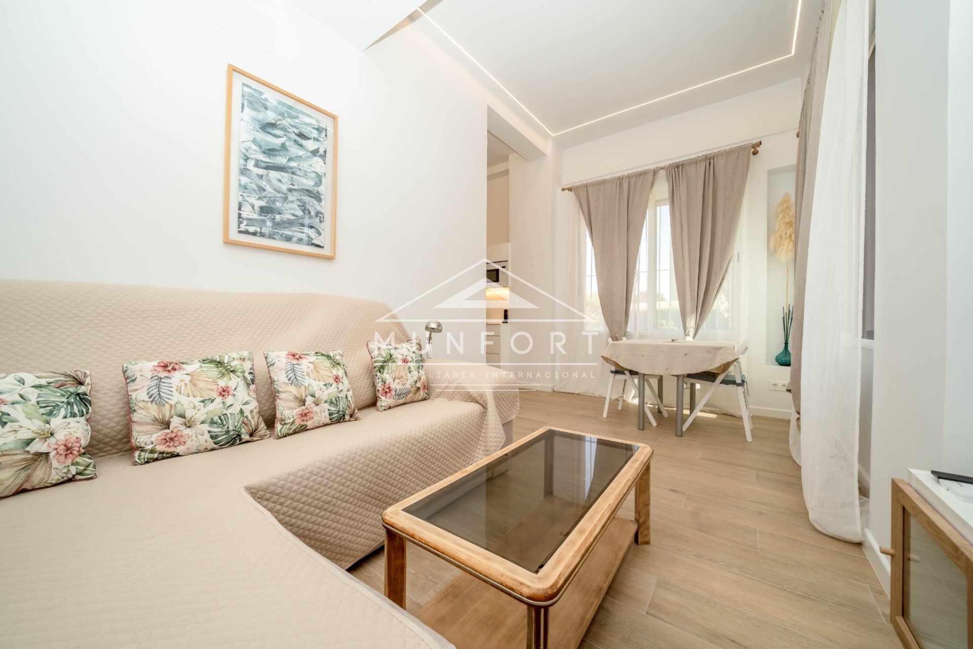 Långtidsuthyrning - Bostadsstudior -
Orihuela Costa - Dehesa de Campoamor