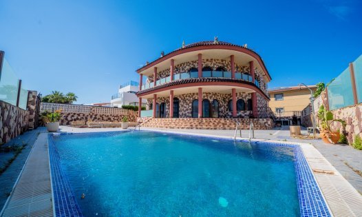 Luksusvillaer - Videresalg - Orihuela Costa -
                La Zenia
