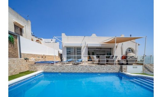 Luxe villa's - Herverkoop - San Miguel de Salinas -
                Urbanización Blue Lagoon - San Miguel de Salinas