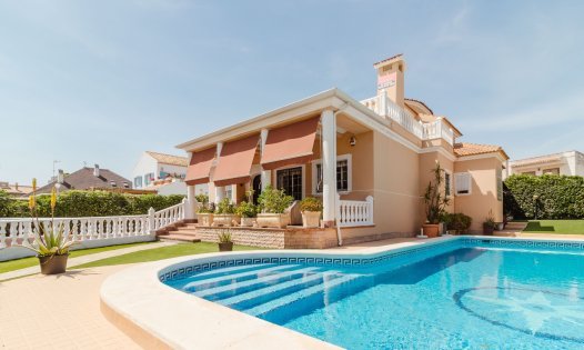 Lyxvillor - Återförsäljning - Torrevieja -
                La Mata - Torrevieja