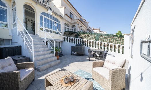 Maisons mitoyennes - Revente - Torrevieja -
                La Torreta - Torrevieja