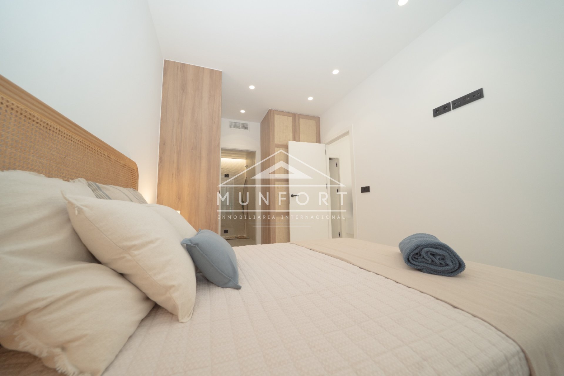 Neue Gebäude - Bungalows -
Pilar de la Horadada - Torre de la Horadada