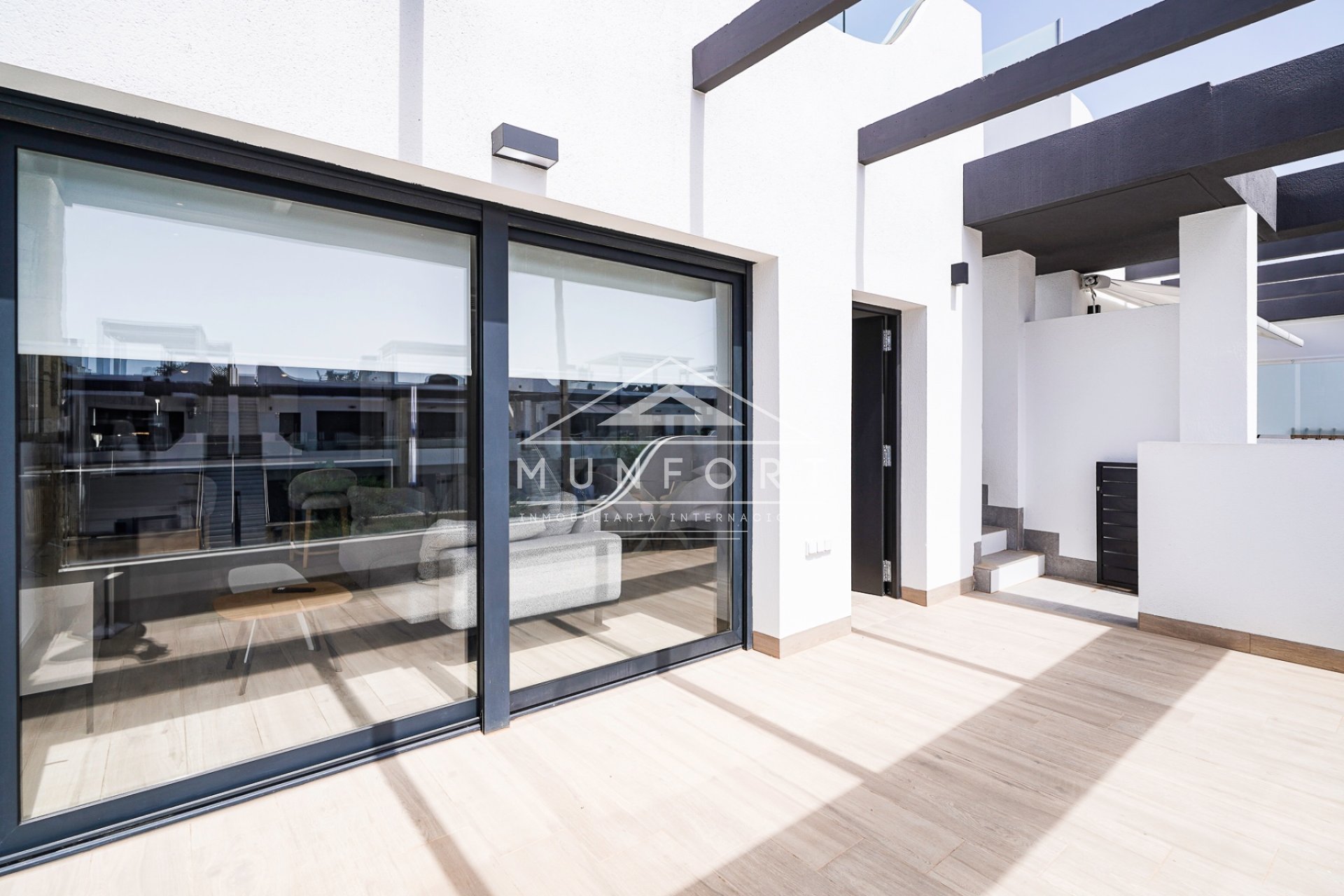 Neue Gebäude - Bungalows -
Pilar de la Horadada