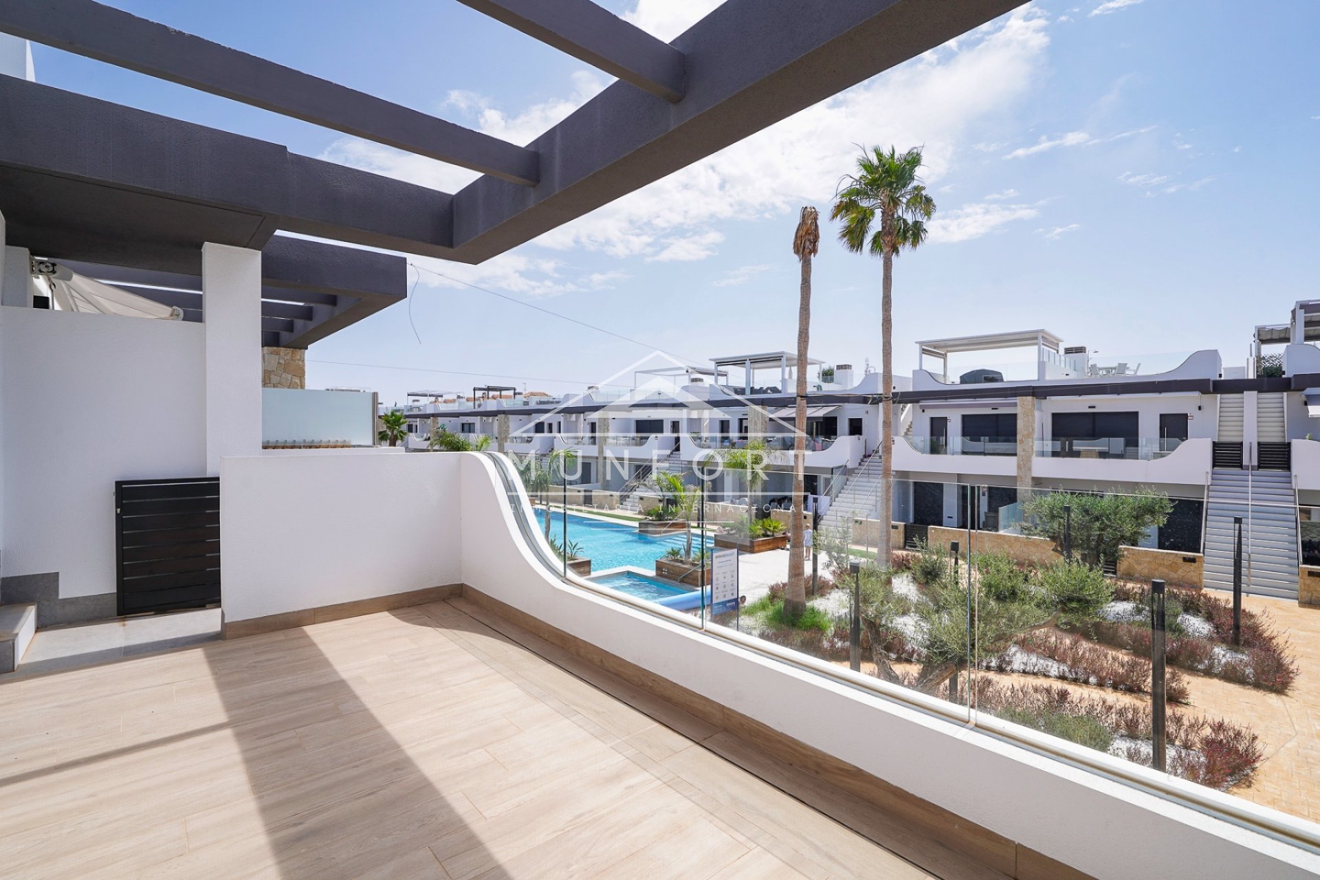 Neue Gebäude - Bungalows -
Pilar de la Horadada
