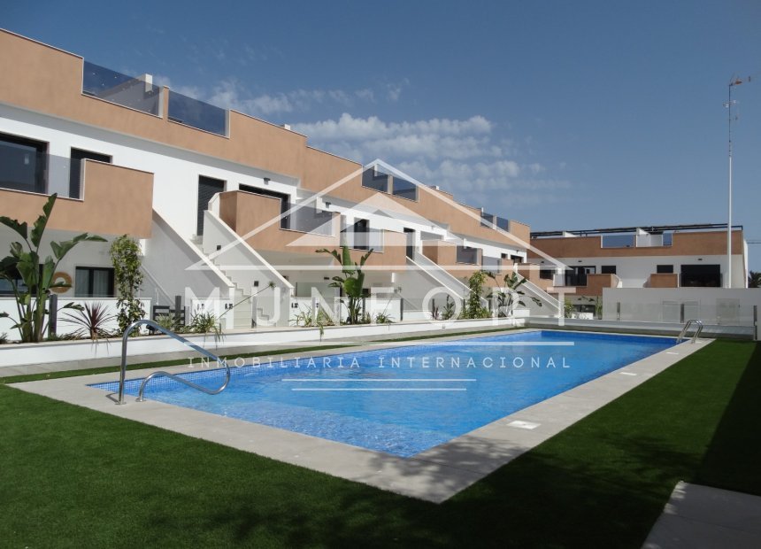 Neue Gebäude - Bungalows -
Pilar de la Horadada