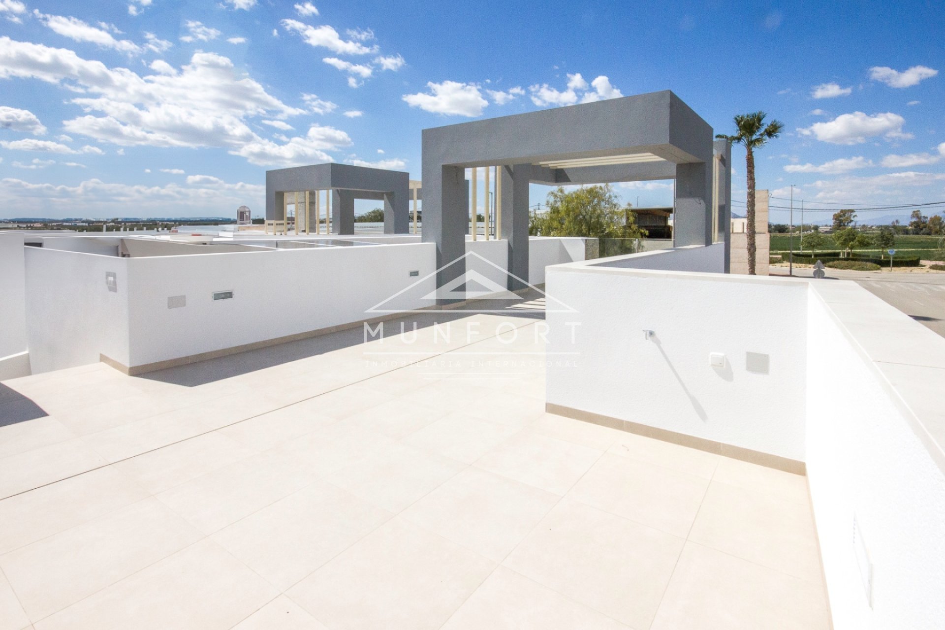Neue Gebäude - Bungalows -
San Fulgencio