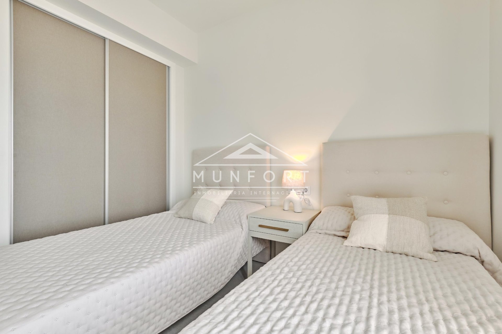 Neue Gebäude - Bungalows -
Torrevieja - La Veleta - Torrevieja