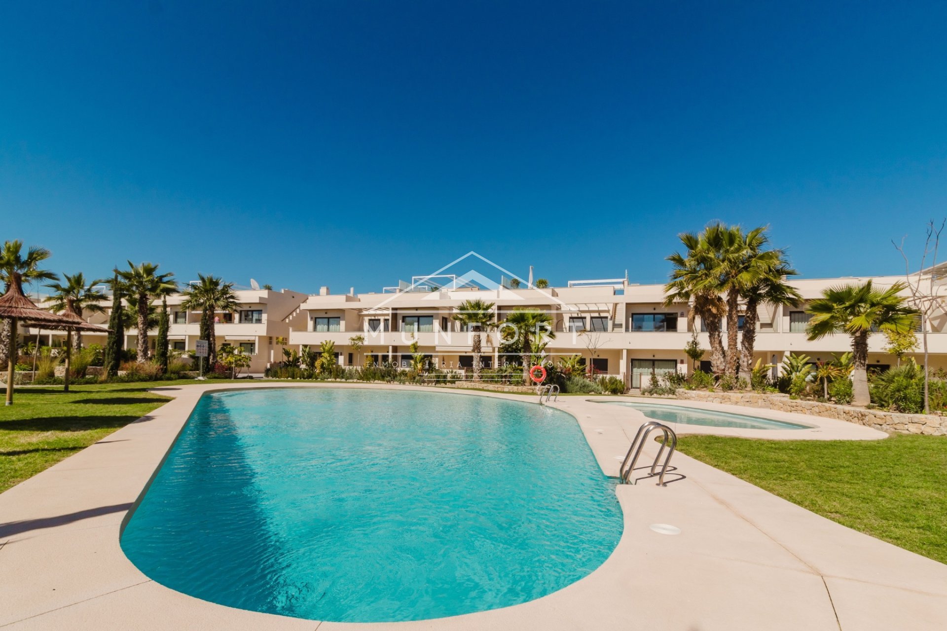 Neue Gebäude - Bungalows -
Torrevieja - La Veleta - Torrevieja