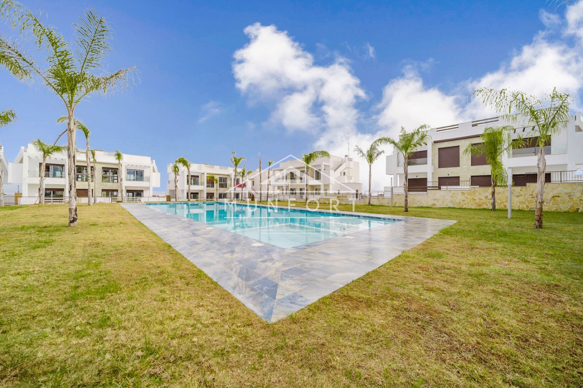 Neue Gebäude - Bungalows -
Torrevieja - Los Balcones - Torrevieja