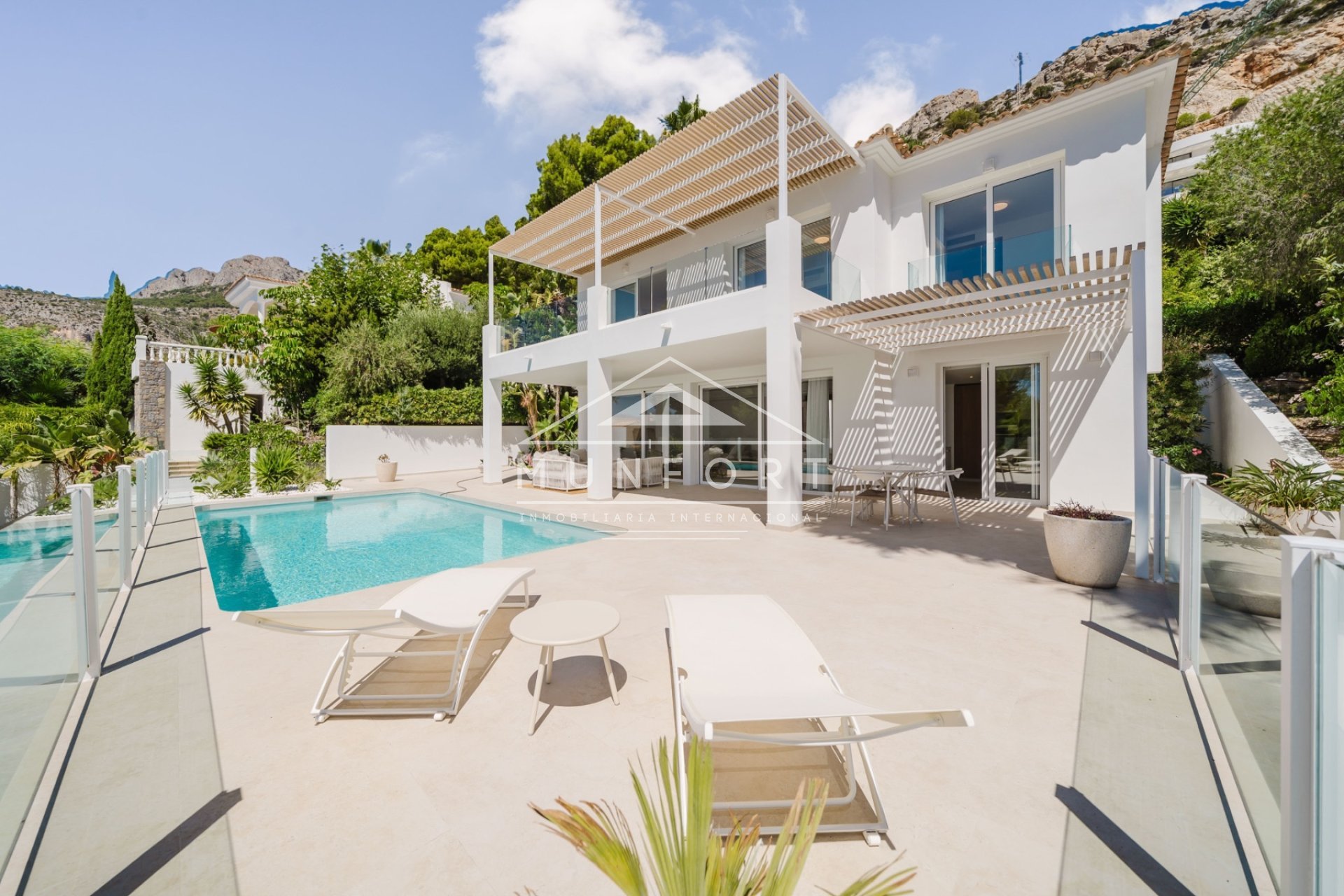 Neue Gebäude - Luxusvillen -
Altea - Altea Hills