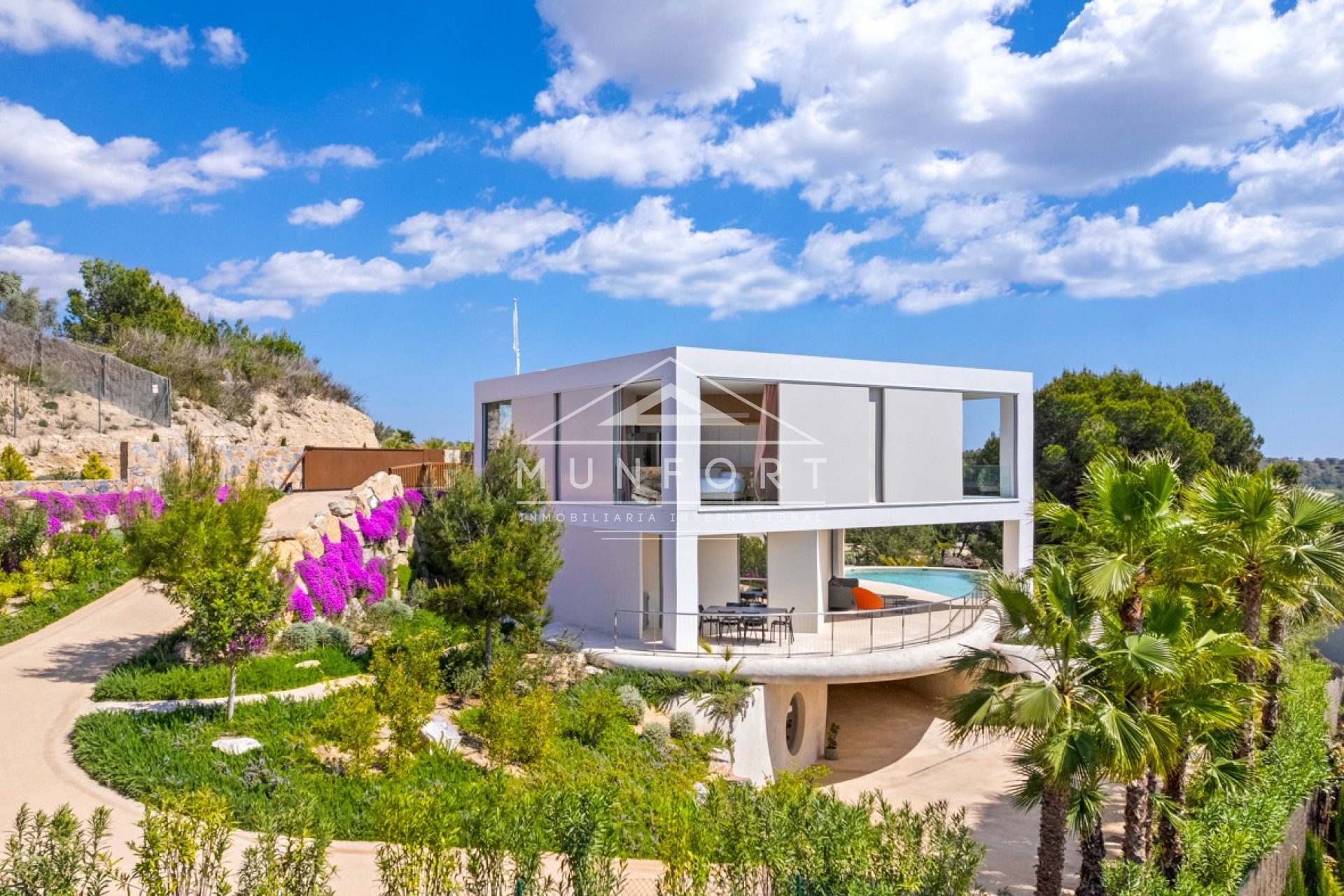 Neue Gebäude - Luxusvillen -
Orihuela Costa - Las Colinas Golf