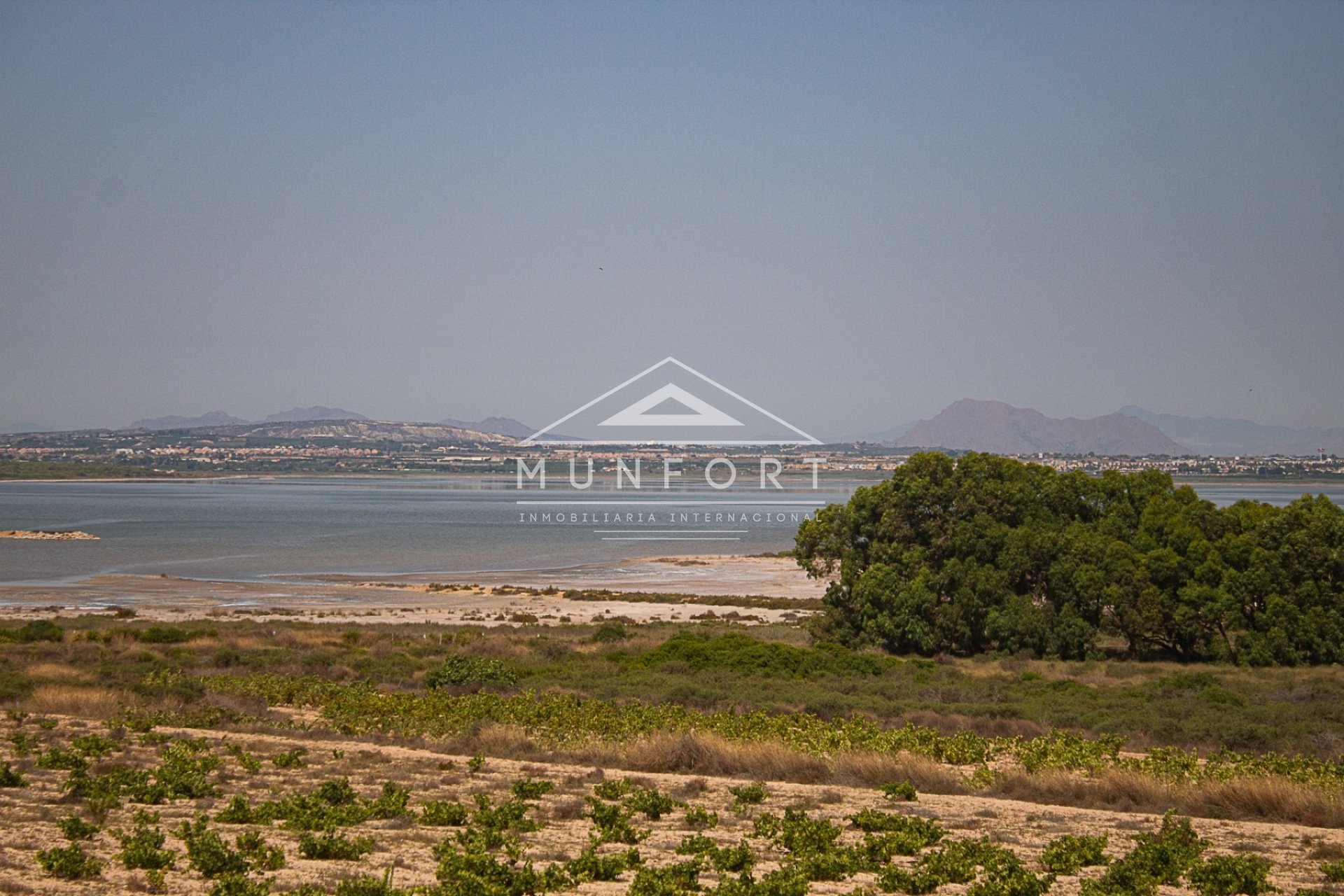 Neue Gebäude - Luxusvillen -
Torrevieja