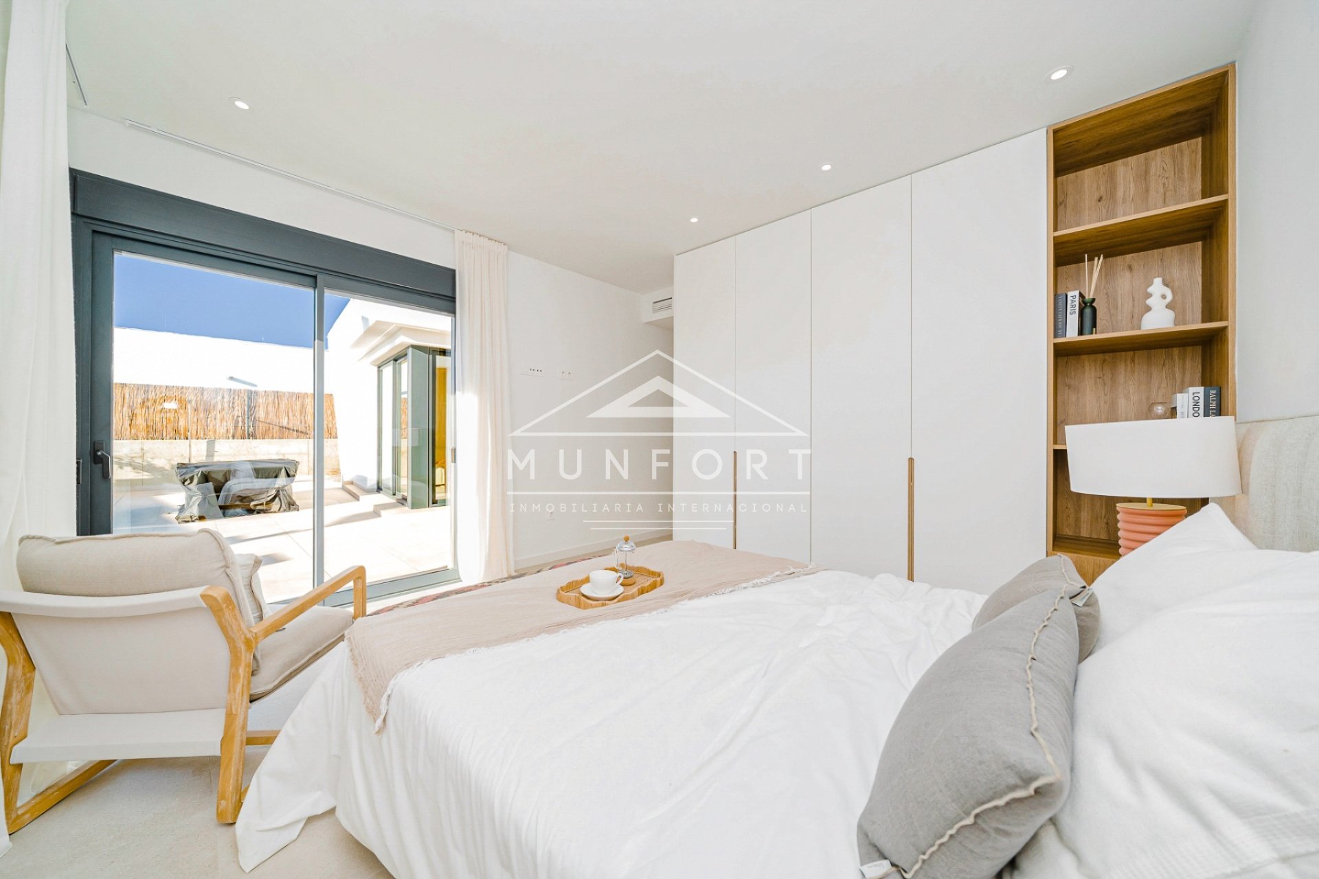 Neue Gebäude - Villen -
Baños y mendigo - Baños y Mendigo