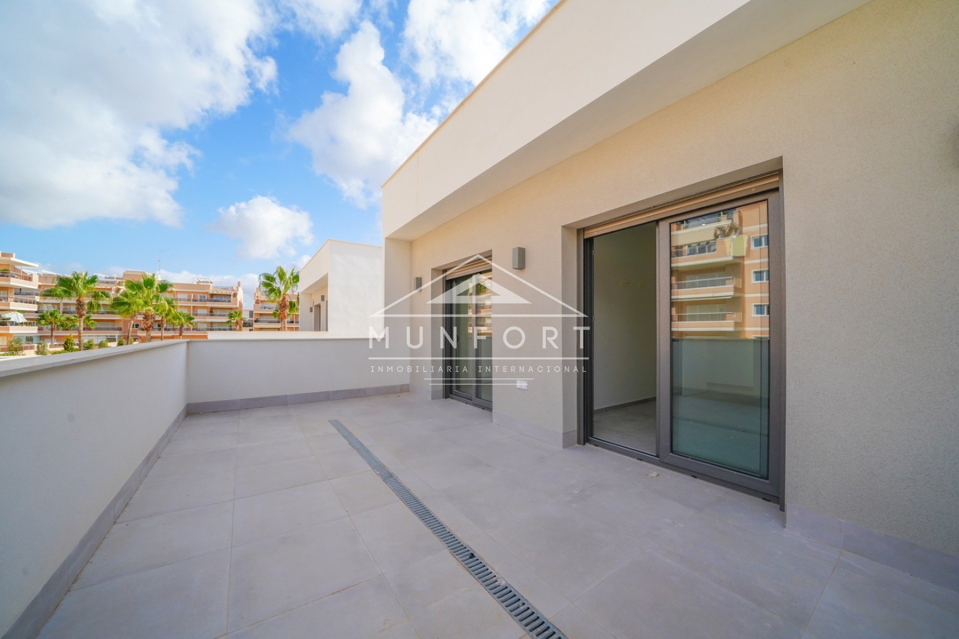 Neue Gebäude - Villen -
Orihuela Costa - La Zenia