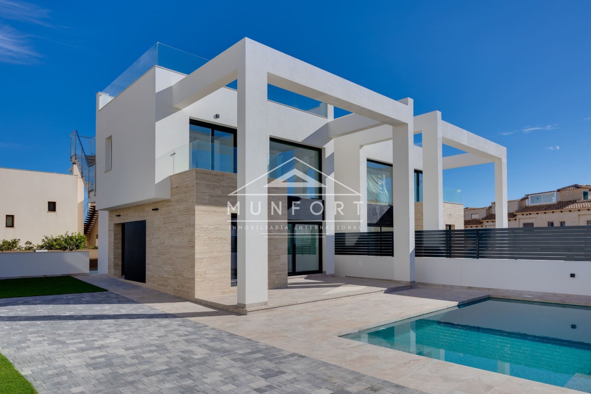 Neue Gebäude - Villen -
Torrevieja - La Mata - Torrevieja