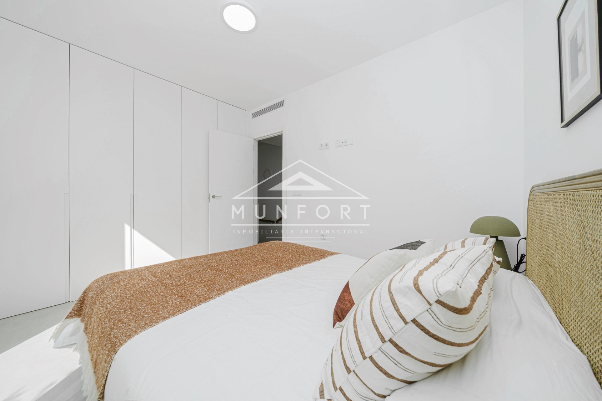 New Build - Terraced Houses -
Cox