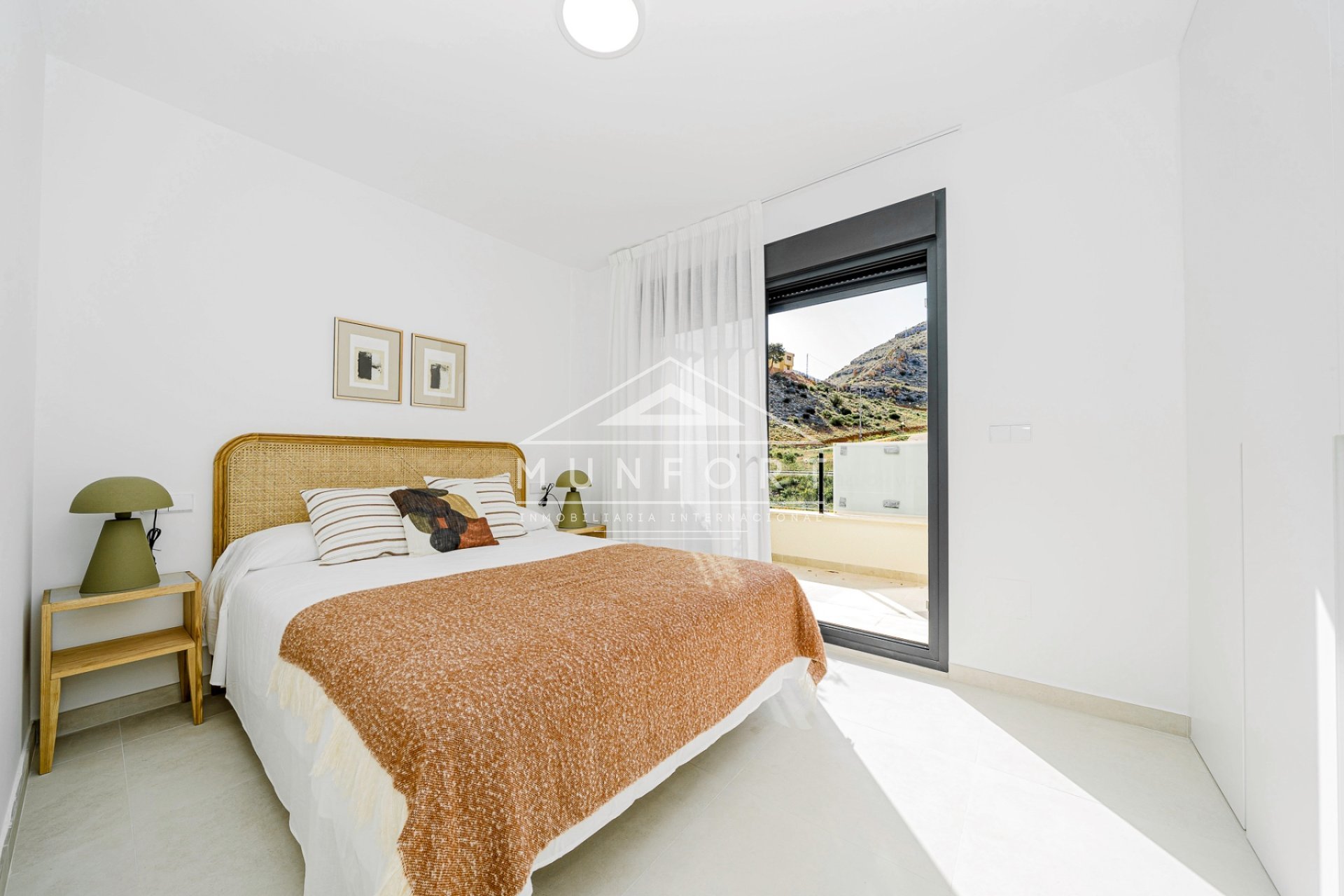 New Build - Terraced Houses -
Cox