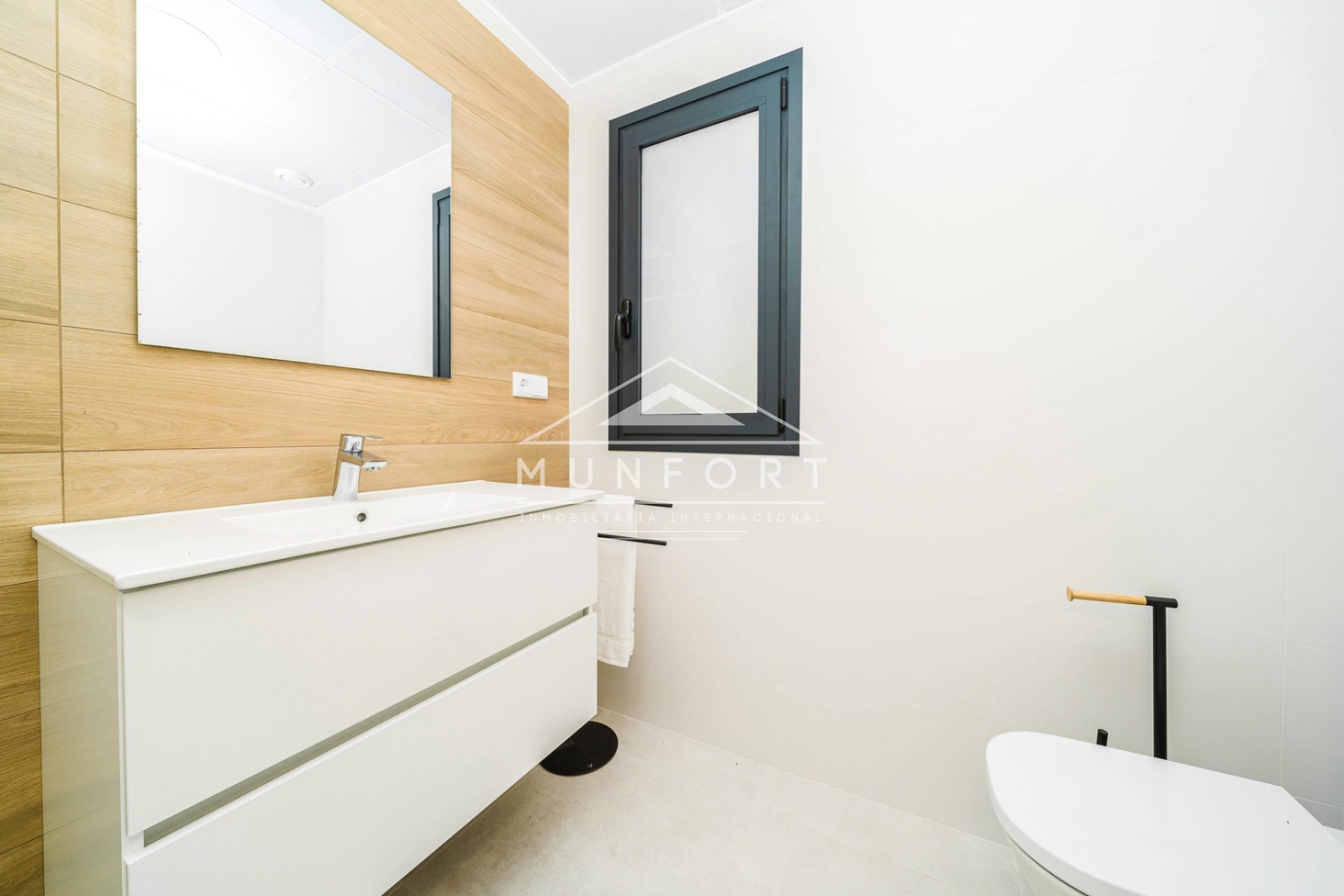 New Build - Terraced Houses -
Cox