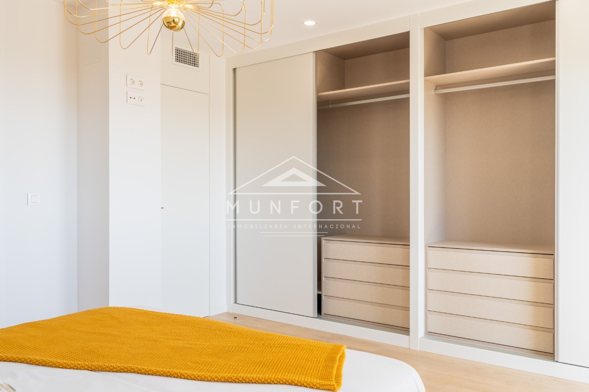 Nieuwbouw Woningen - Rijtjeshuizen -
La Nucía