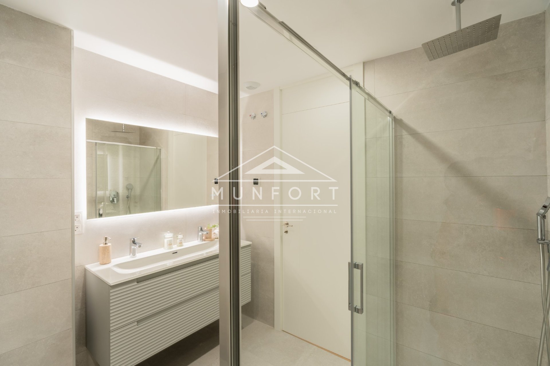 Nieuwbouw Woningen - Rijtjeshuizen -
La Nucía