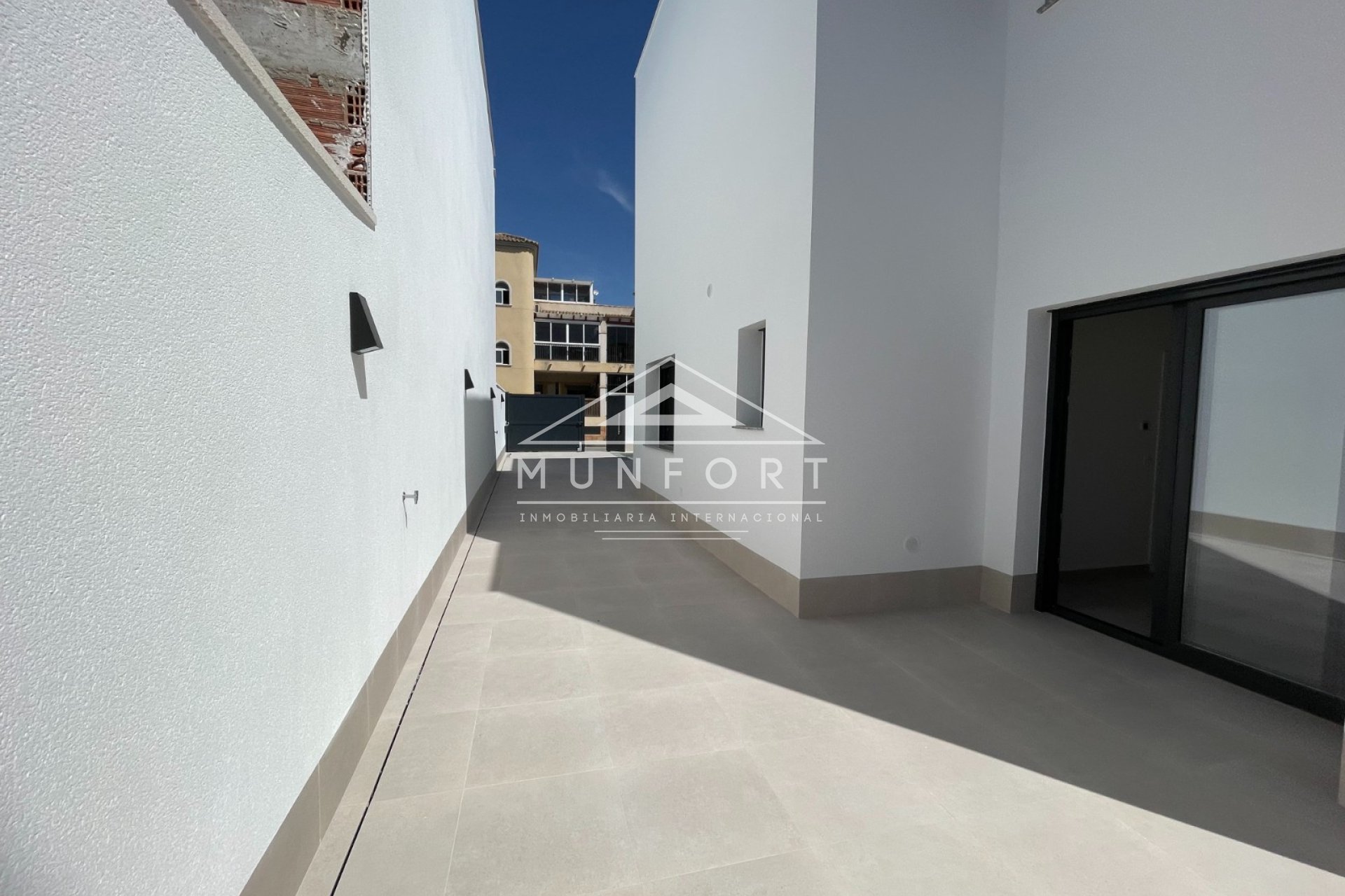 Nouvelle construction - Maisons mitoyennes -
Algorfa - Los Montesinos