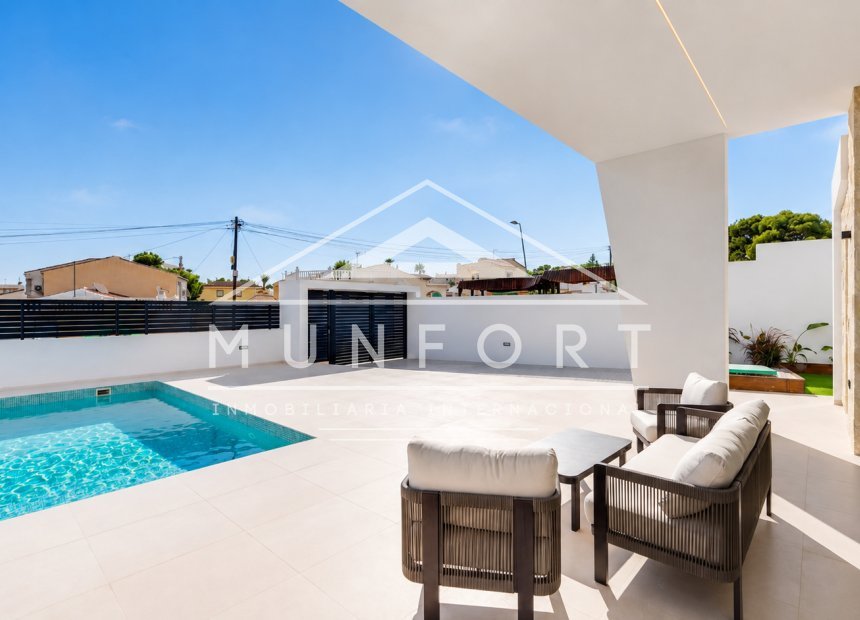 Nybygg - Luksusvillaer -
Torrevieja