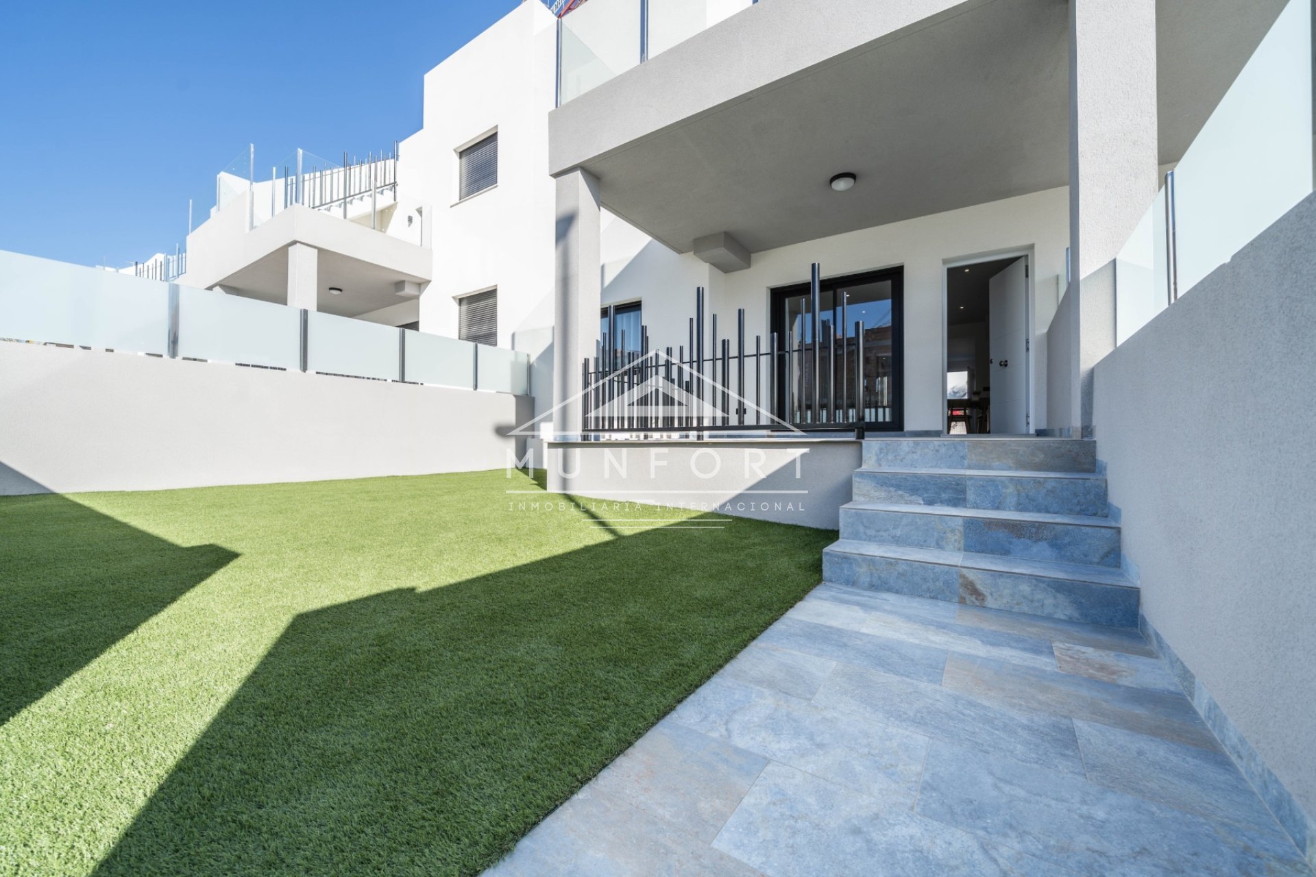 Nybyggnation - Bungalows -
San Miguel de Salinas
