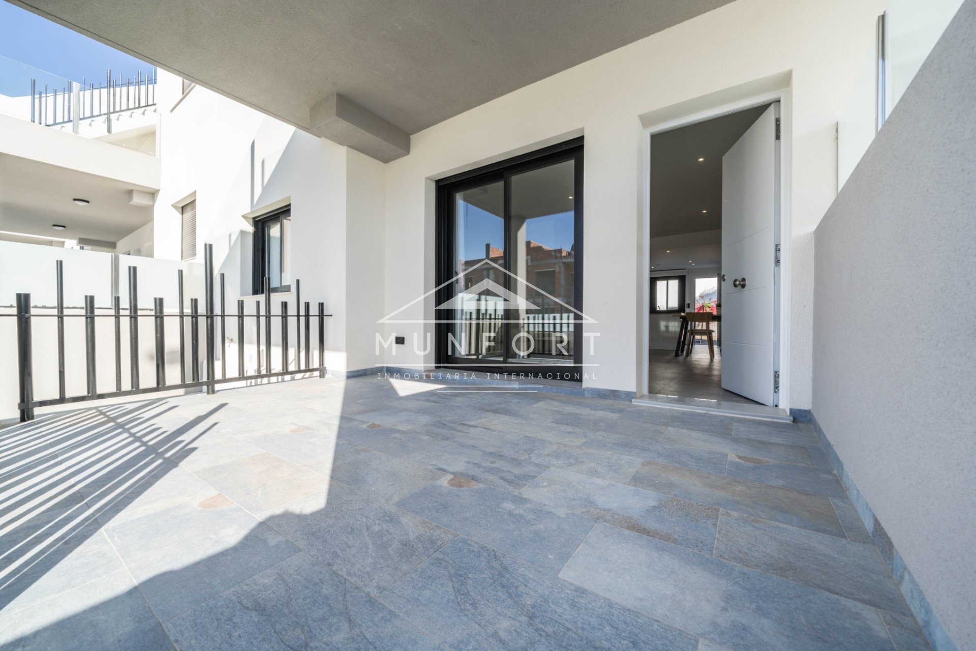 Nybyggnation - Bungalows -
San Miguel de Salinas
