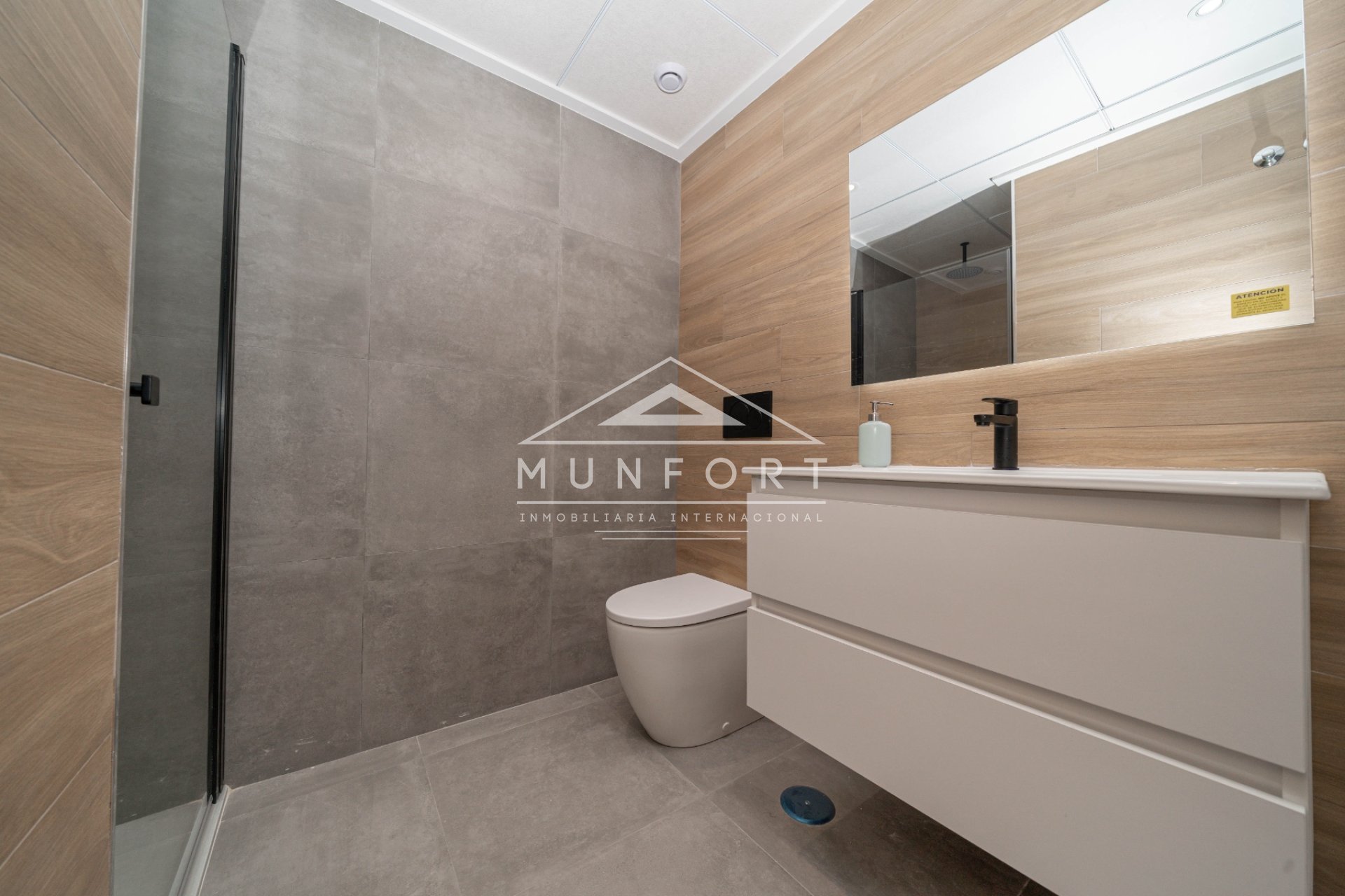 Nybyggnation - Bungalows -
San Miguel de Salinas