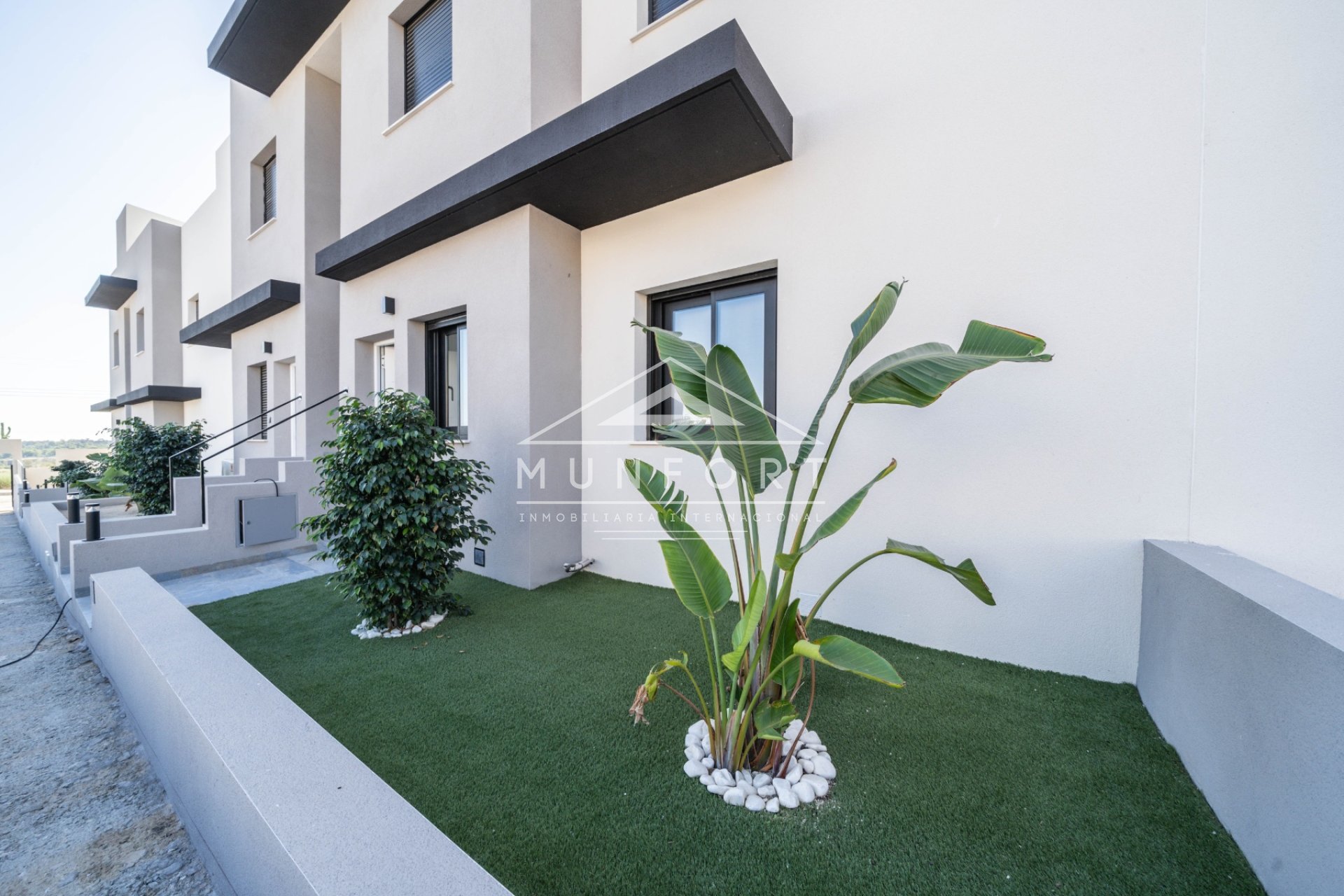 Nybyggnation - Bungalows -
San Miguel de Salinas