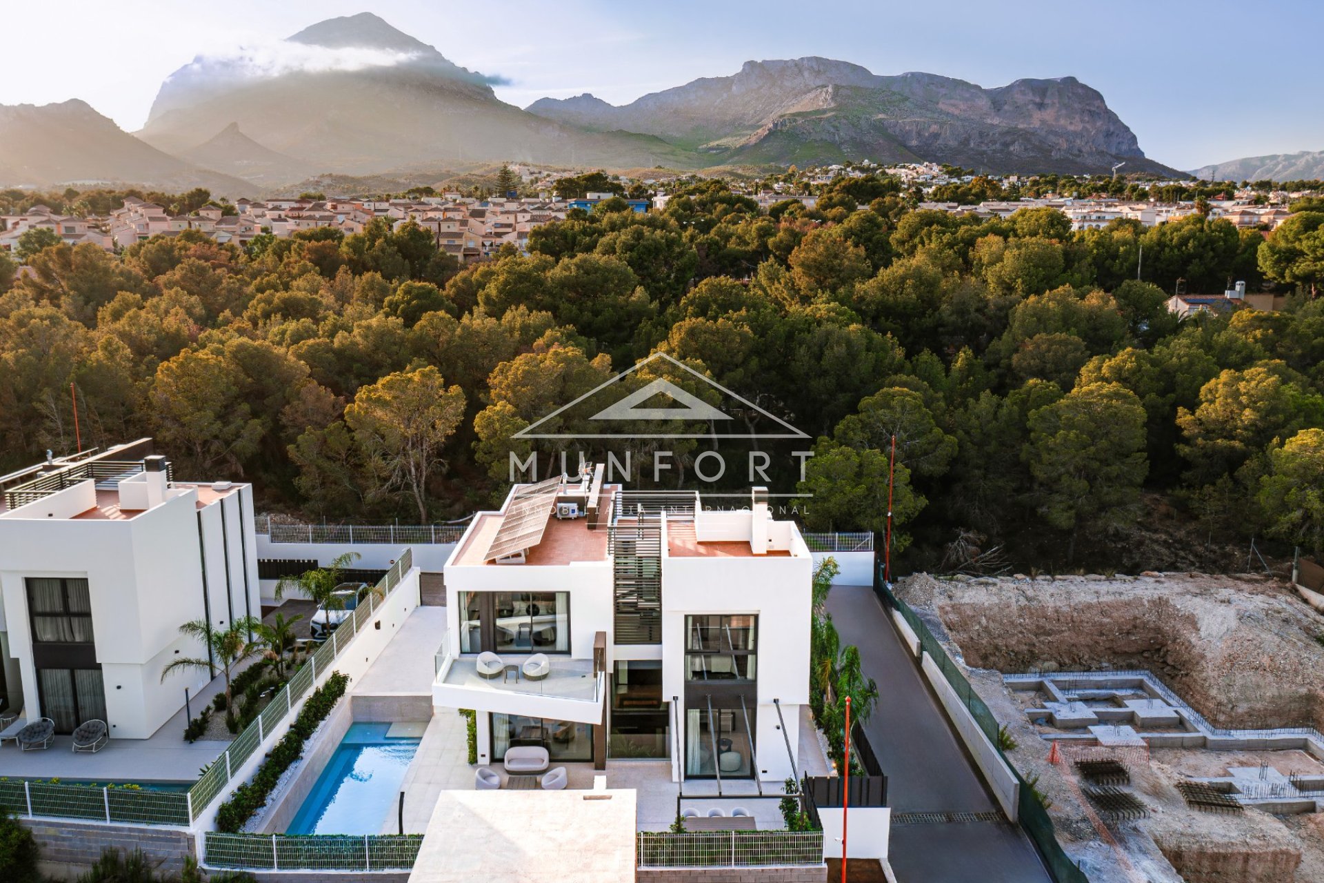 Nybyggnation - Lyxvillor -
Benidorm
