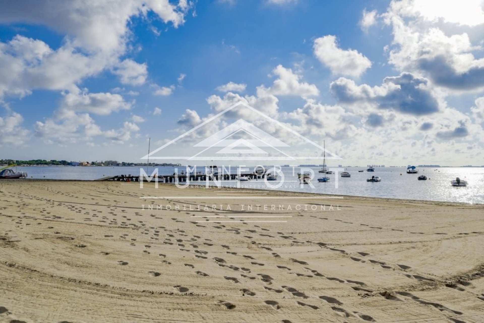 Obra nueva - Apartamentos -
Alcázares, Los - Los Alcázares