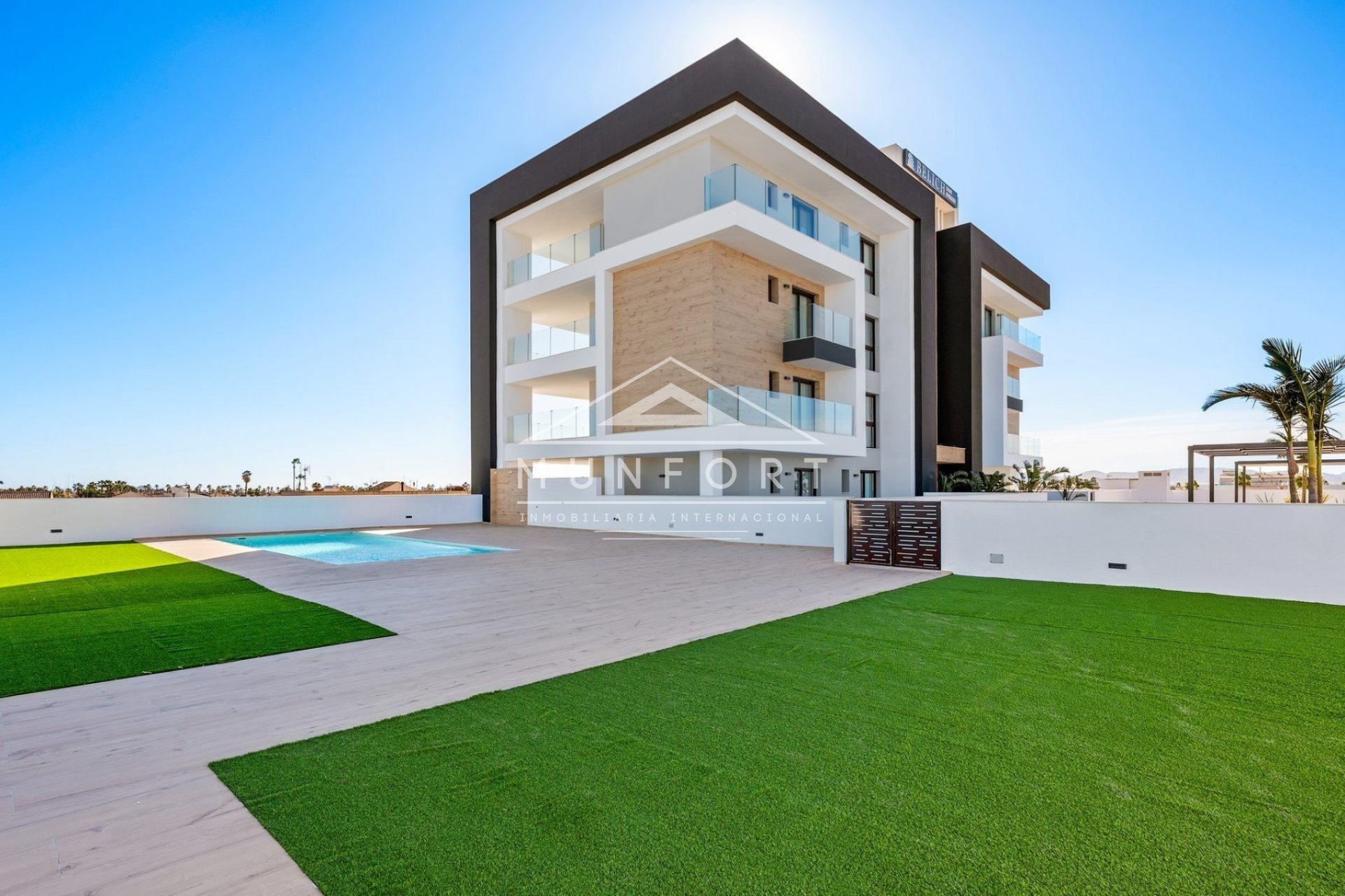Obra nueva - Apartamentos -
Alcázares, Los