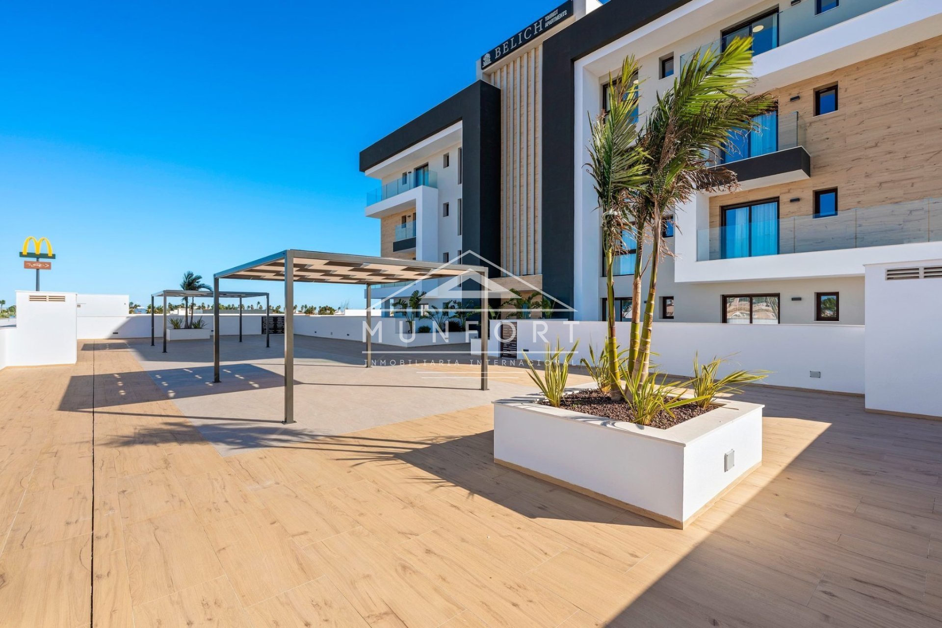 Obra nueva - Apartamentos -
Alcázares, Los