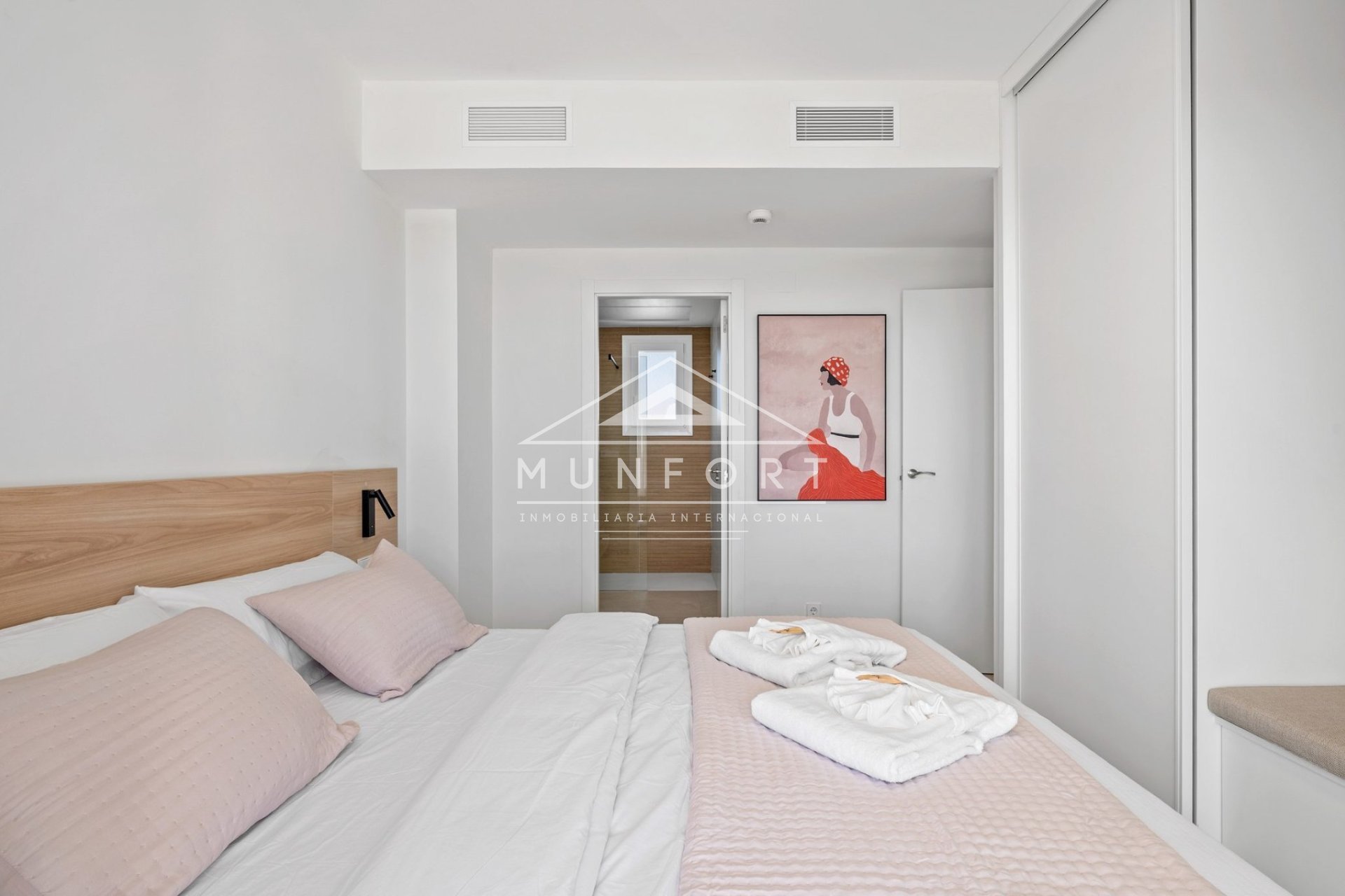 Obra nueva - Apartamentos -
Alcázares, Los