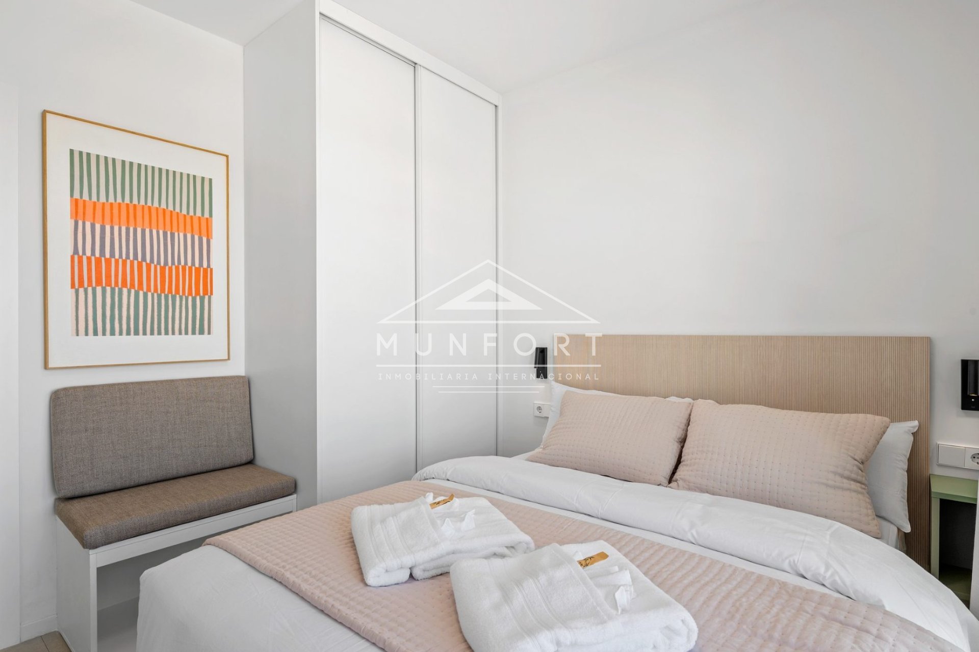 Obra nueva - Apartamentos -
Alcázares, Los
