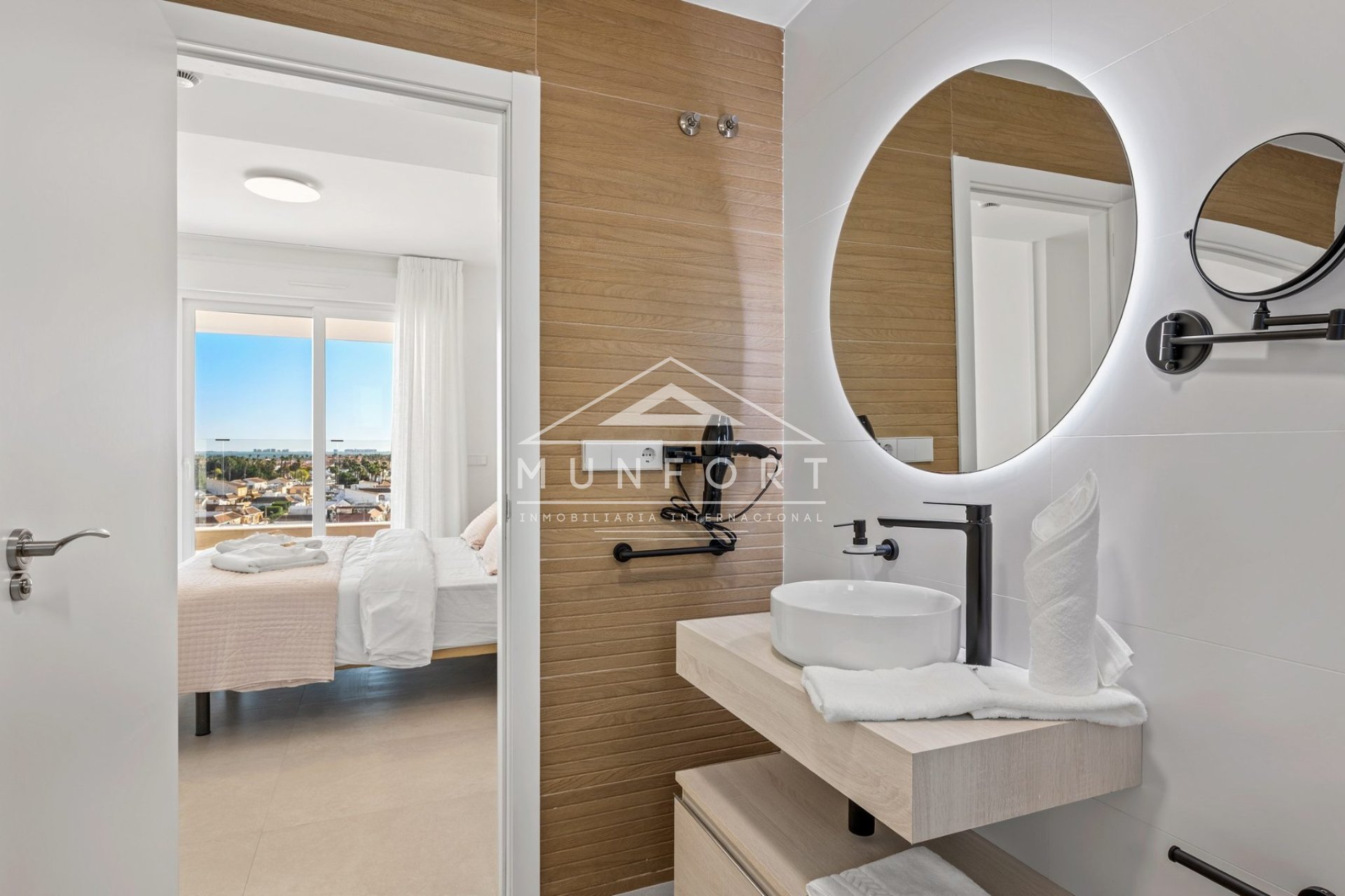 Obra nueva - Apartamentos -
Alcázares, Los