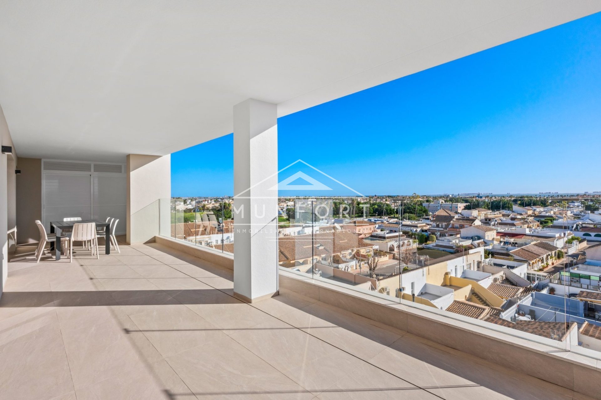 Obra nueva - Apartamentos -
Alcázares, Los
