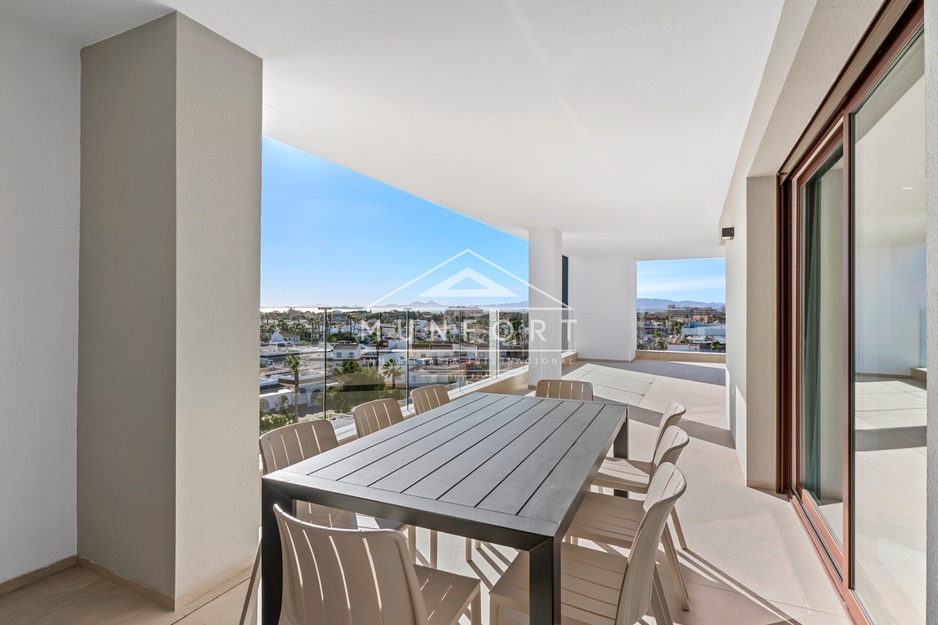 Obra nueva - Apartamentos -
Alcázares, Los
