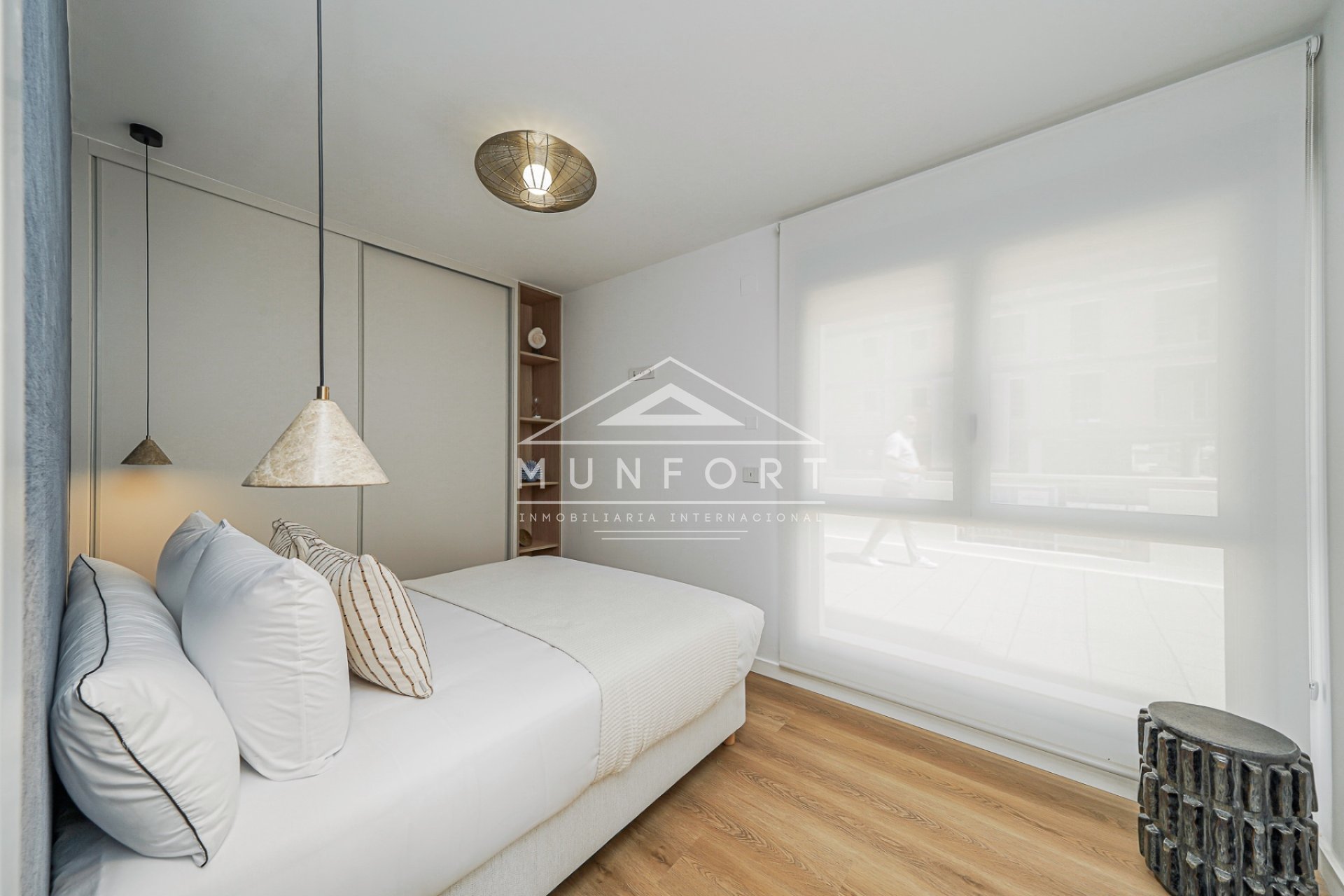 Obra nueva - Apartamentos -
La Manga