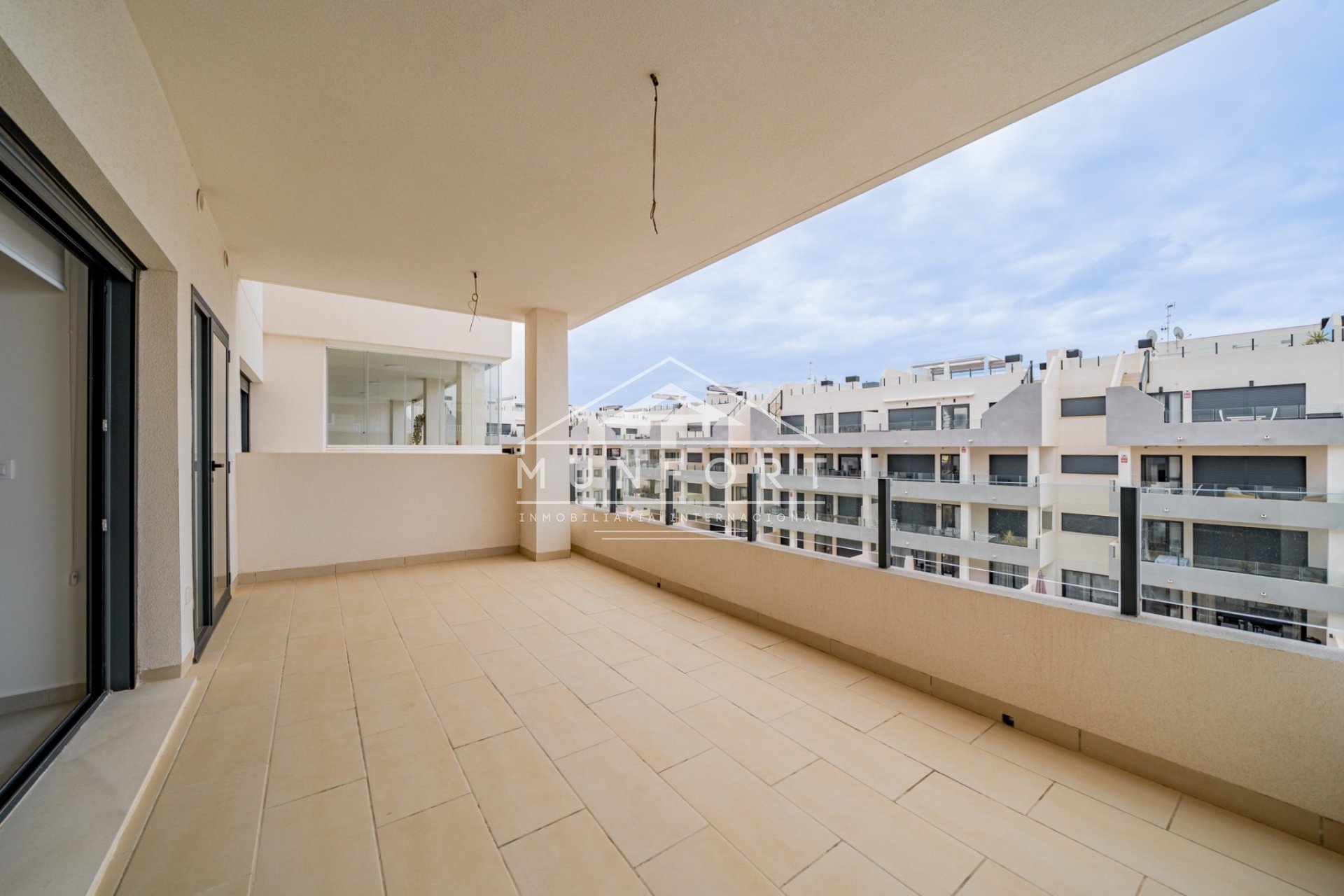 Obra nueva - Apartamentos -
San Miguel de Salinas