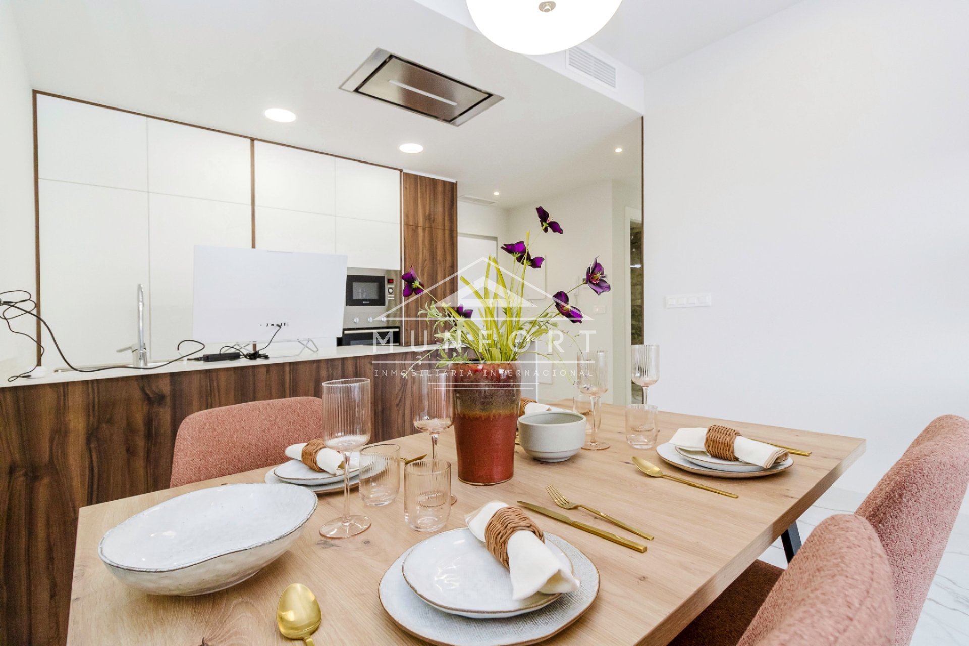 Obra nueva - Apartamentos -
San Miguel de Salinas