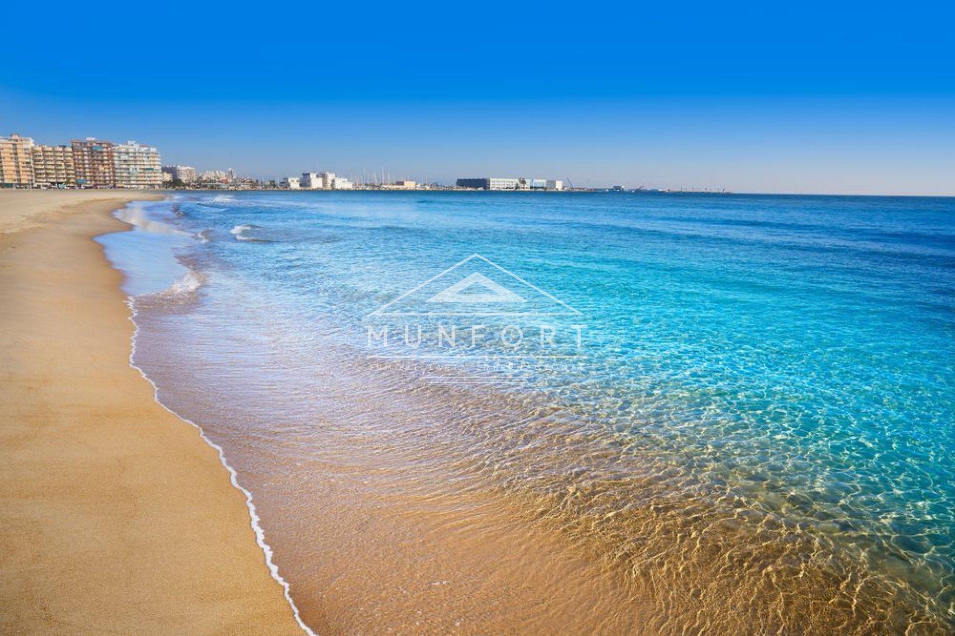 Obra nueva - Apartamentos -
Santa Pola