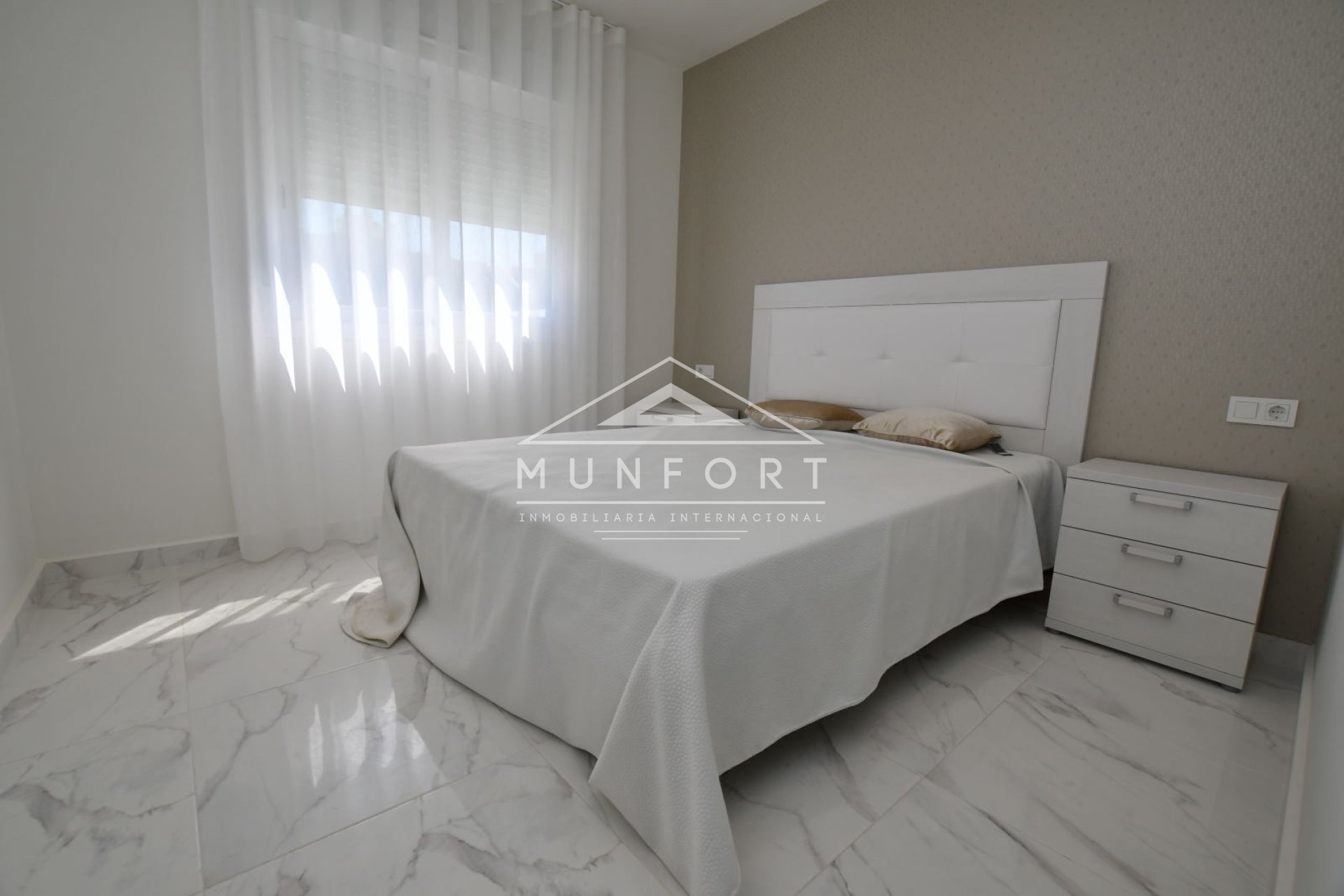 Obra nueva - Bungalows -
San Miguel de Salinas