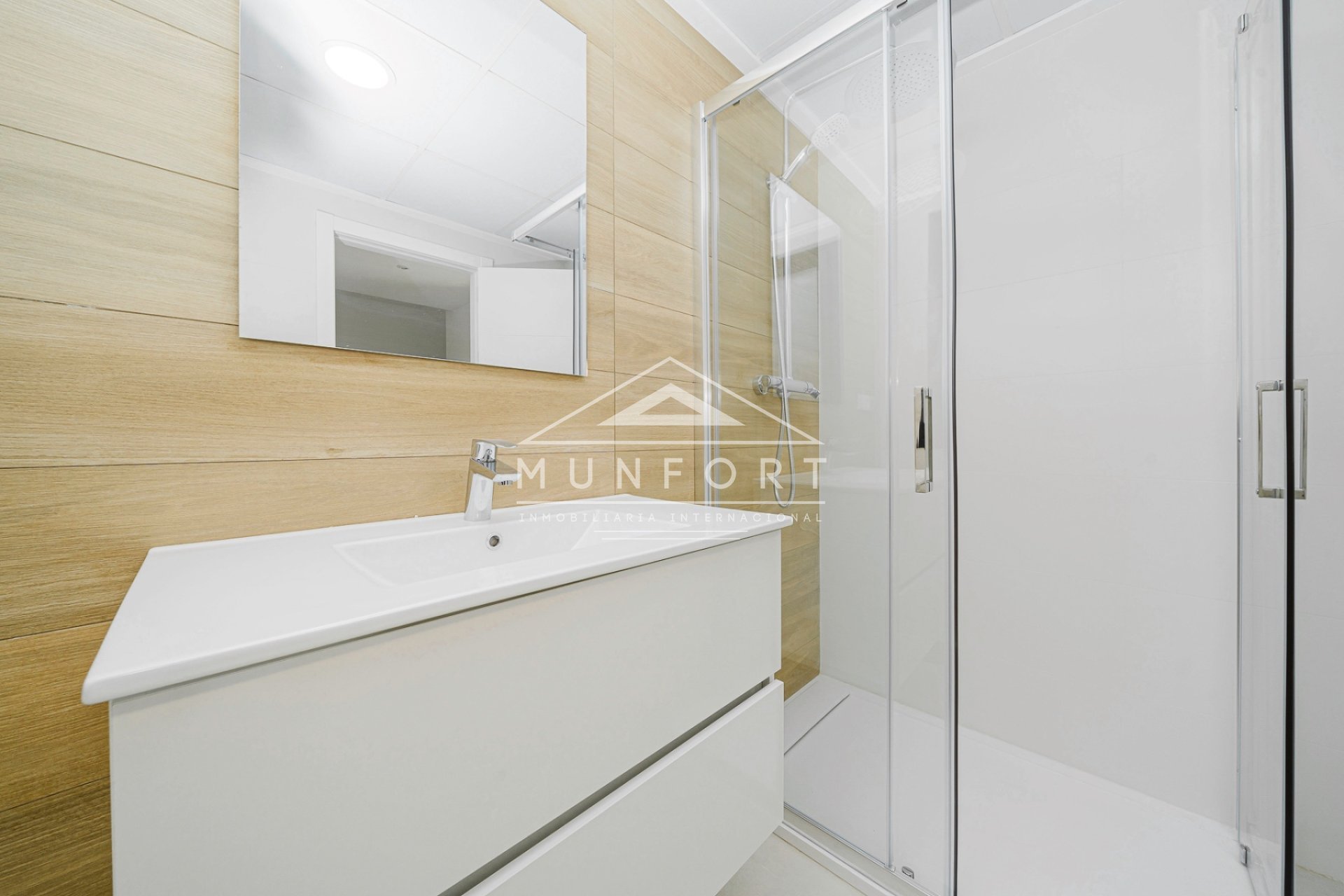 Obra nueva - Casas Adosadas -
Cox
