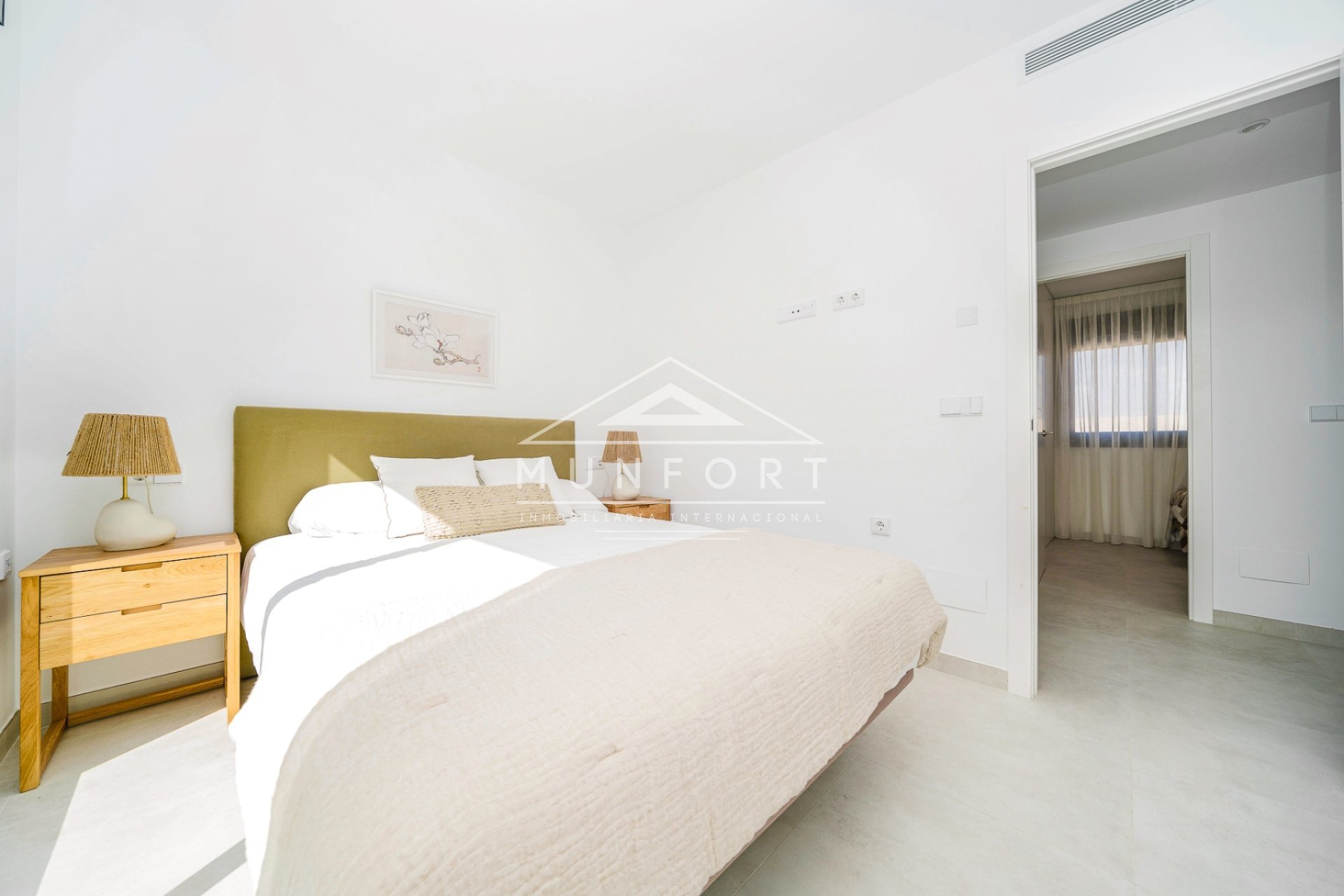 Obra nueva - Casas Adosadas -
Cox