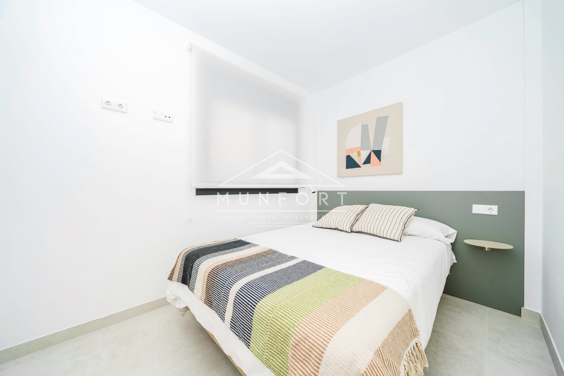 Obra nueva - Casas Adosadas -
Cox