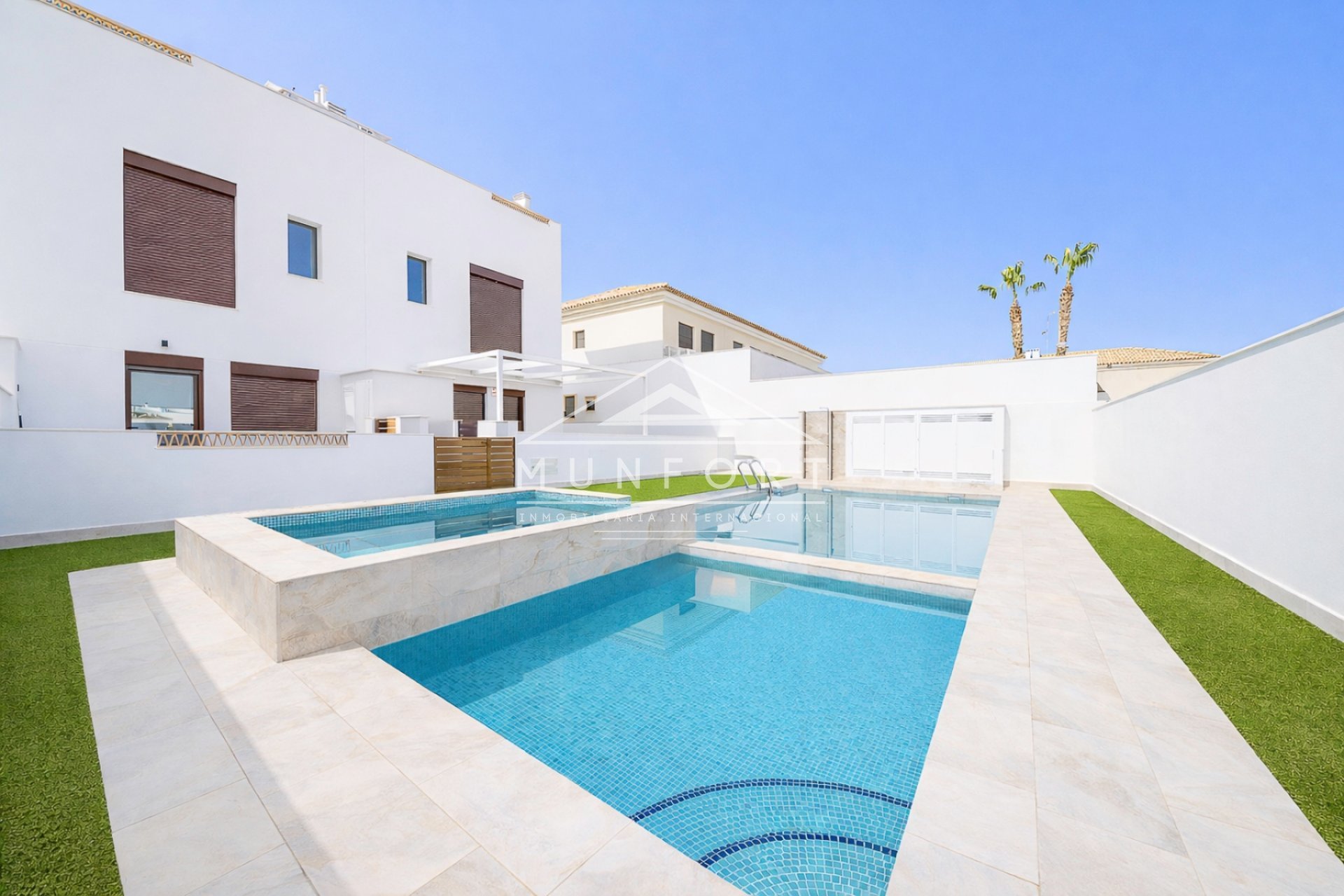 Obra nueva - Casas Adosadas -
Pilar de la Horadada
